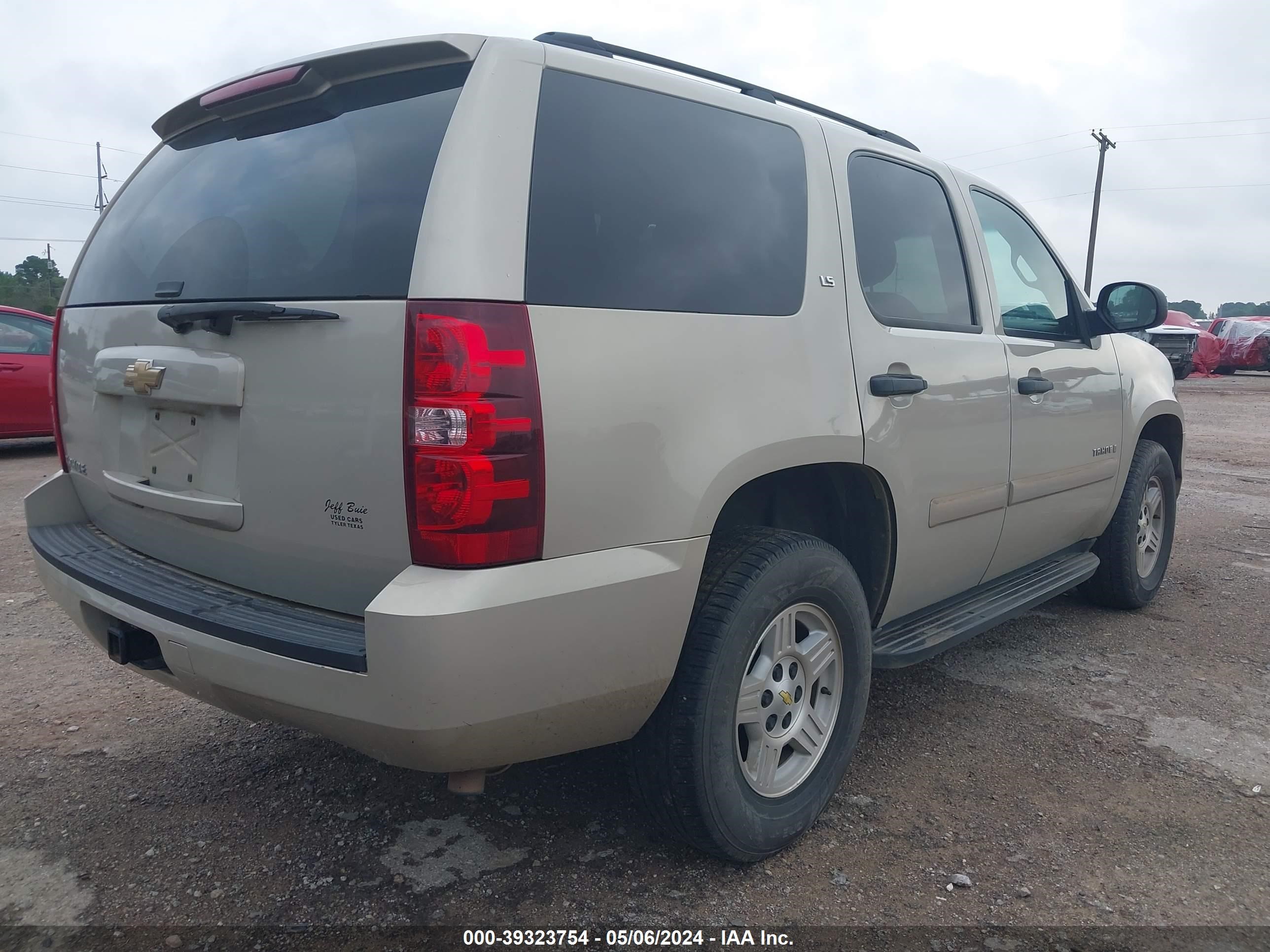 Photo 3 VIN: 1GNFC13C47R394886 - CHEVROLET TAHOE 