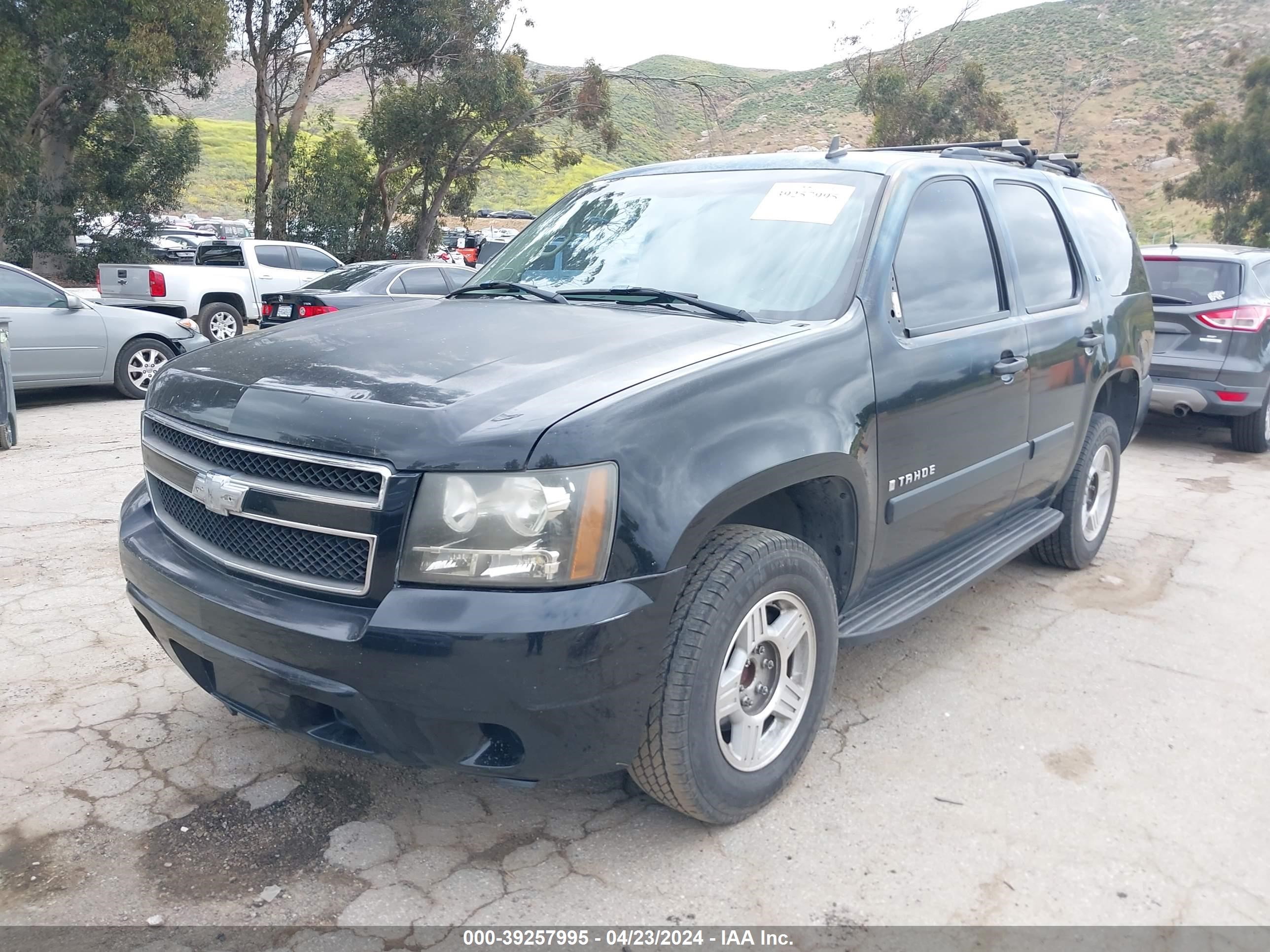 Photo 1 VIN: 1GNFC13C77R362630 - CHEVROLET TAHOE 