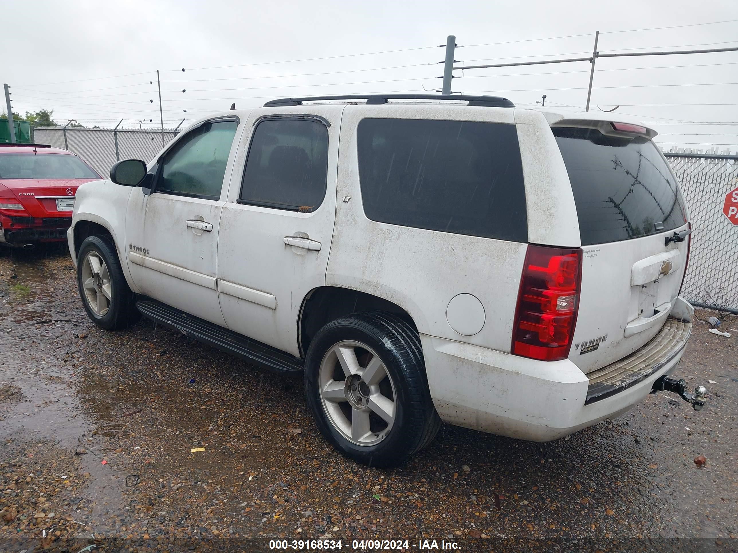 Photo 2 VIN: 1GNFC13CX8R129682 - CHEVROLET TAHOE 