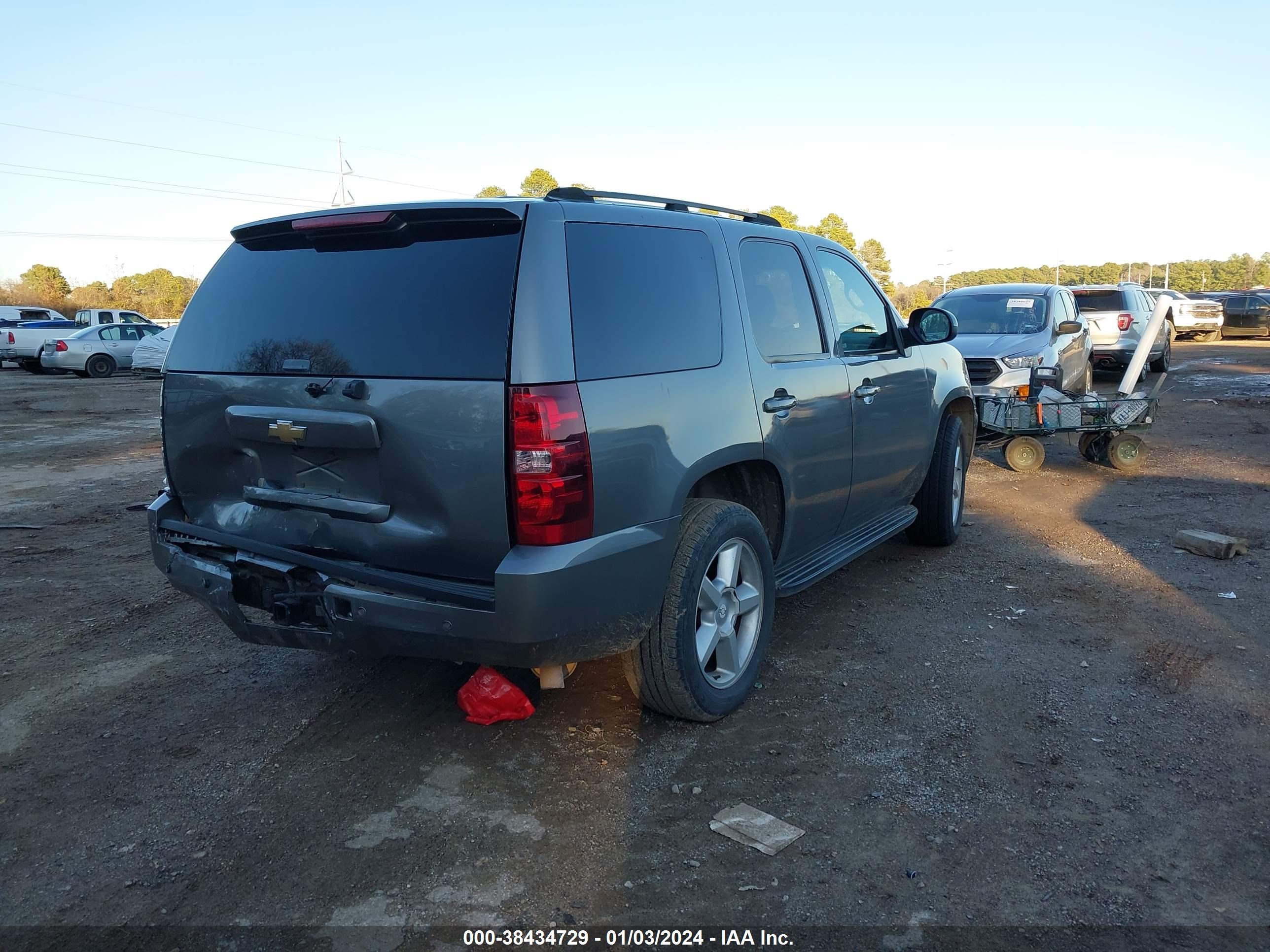 Photo 3 VIN: 1GNFC13J07R254218 - CHEVROLET TAHOE 