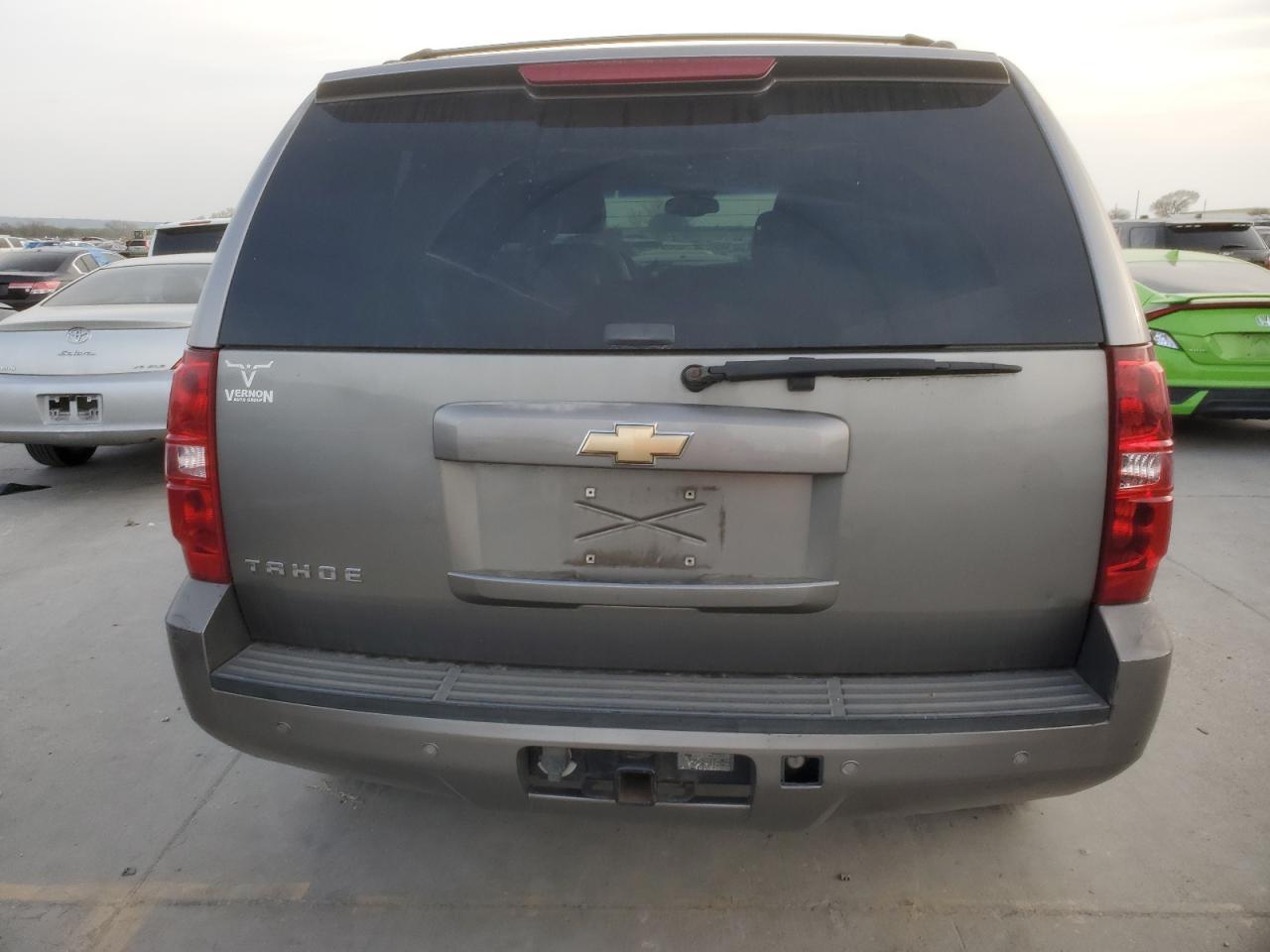 Photo 5 VIN: 1GNFC13J27R117765 - CHEVROLET TAHOE 