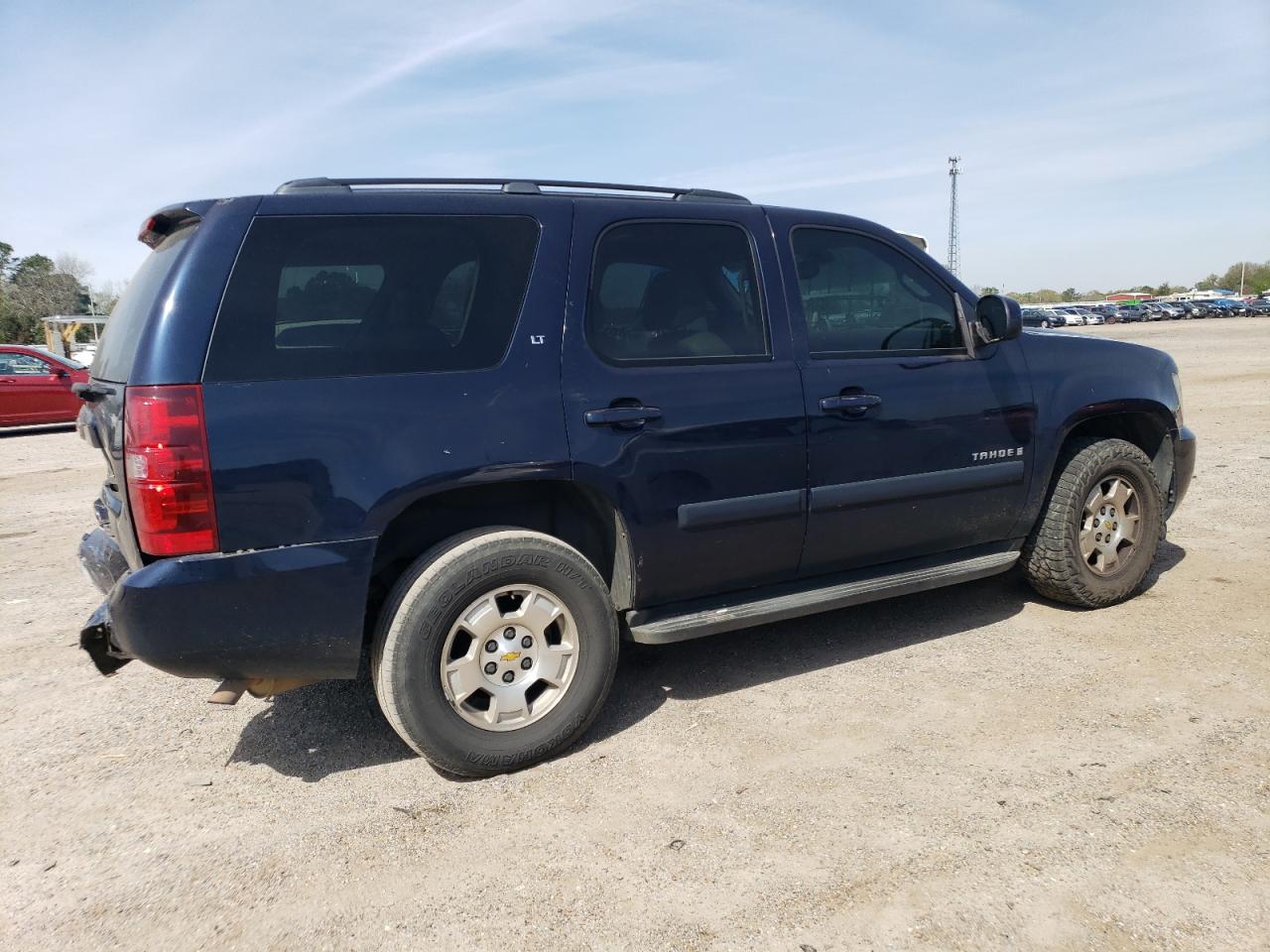 Photo 2 VIN: 1GNFC13J28J228588 - CHEVROLET TAHOE 