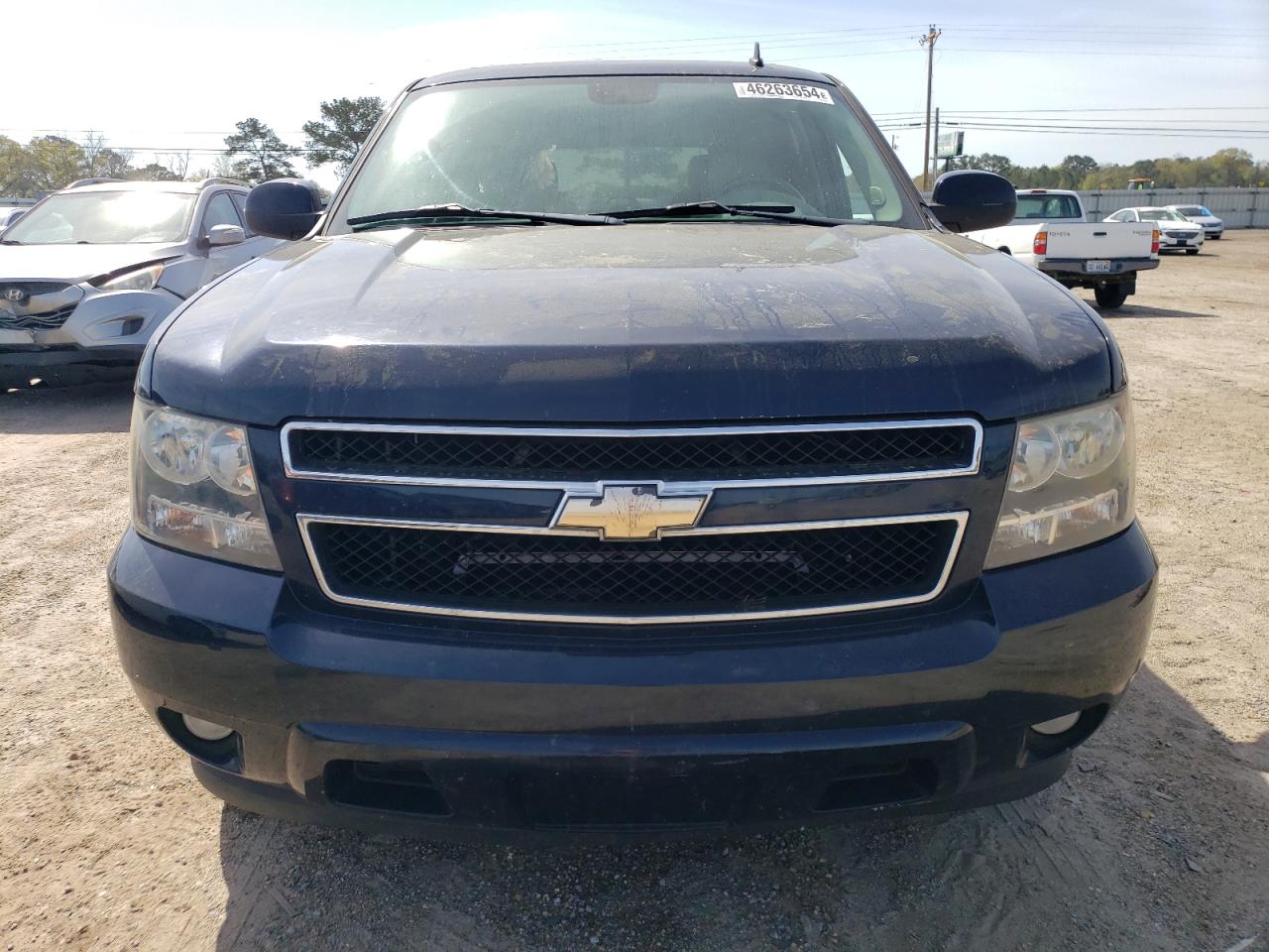 Photo 4 VIN: 1GNFC13J28J228588 - CHEVROLET TAHOE 