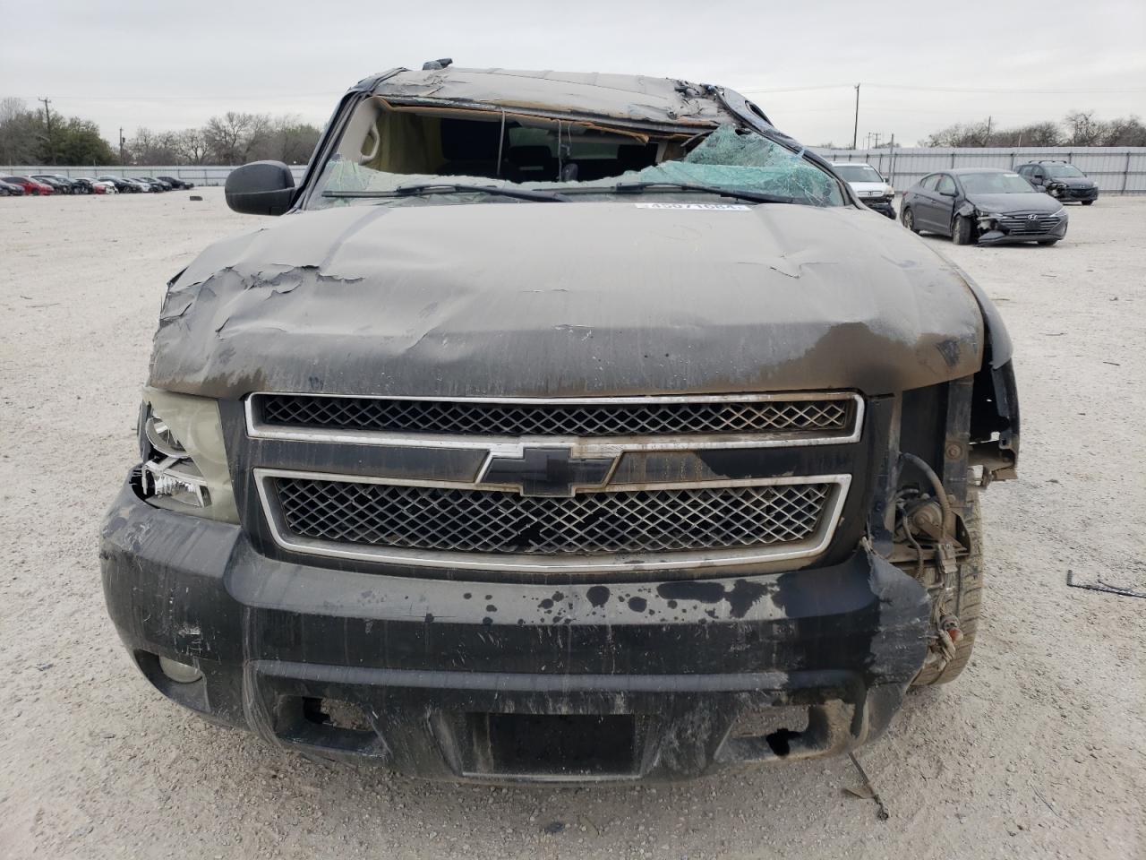 Photo 4 VIN: 1GNFC13J37R290856 - CHEVROLET TAHOE 