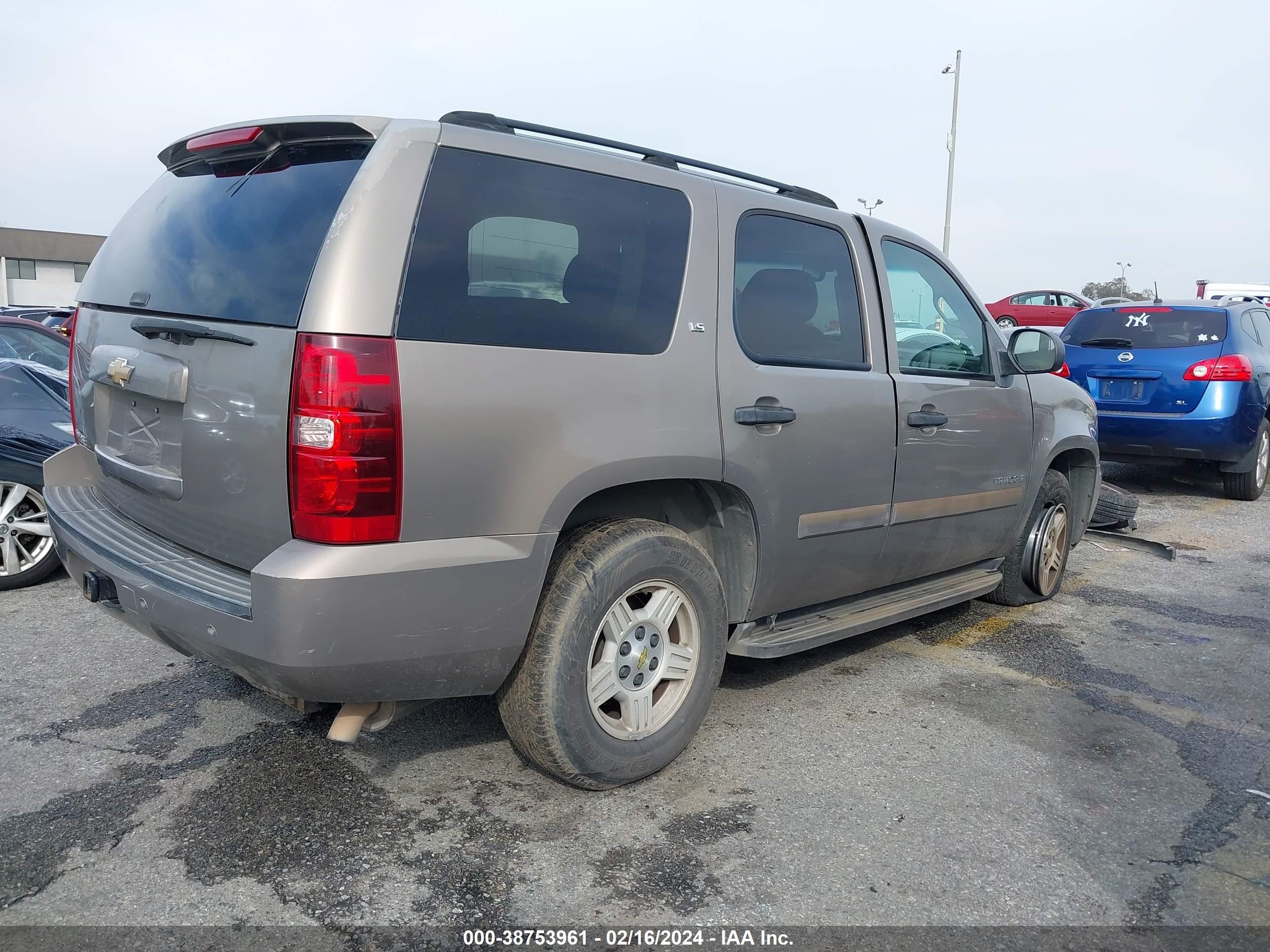 Photo 3 VIN: 1GNFC13J67R227007 - CHEVROLET TAHOE 