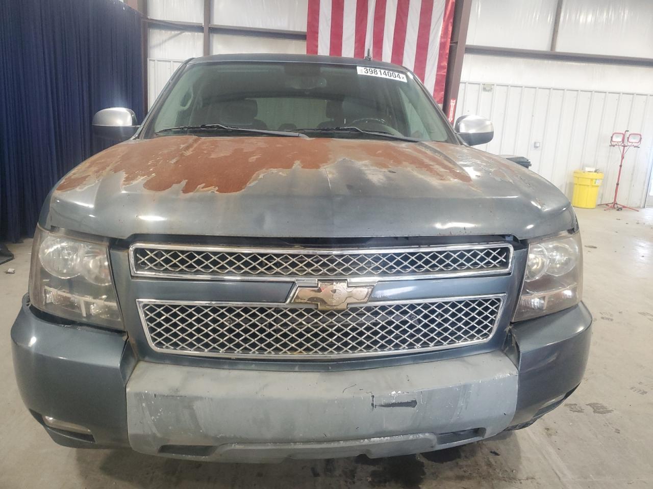 Photo 4 VIN: 1GNFC13J78R273463 - CHEVROLET TAHOE 