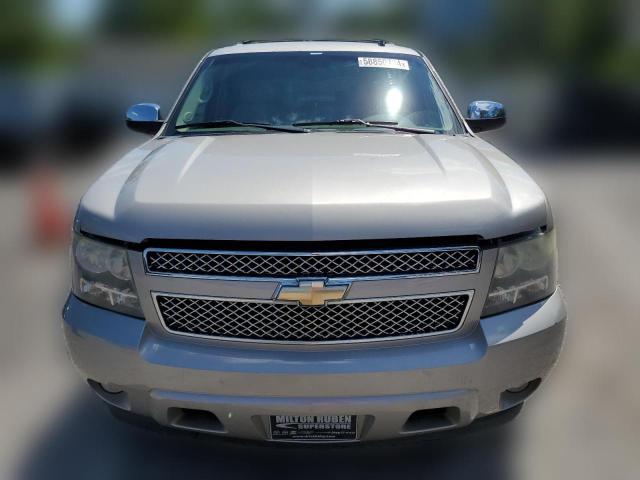 Photo 4 VIN: 1GNFC13JX8R267642 - CHEVROLET TAHOE 