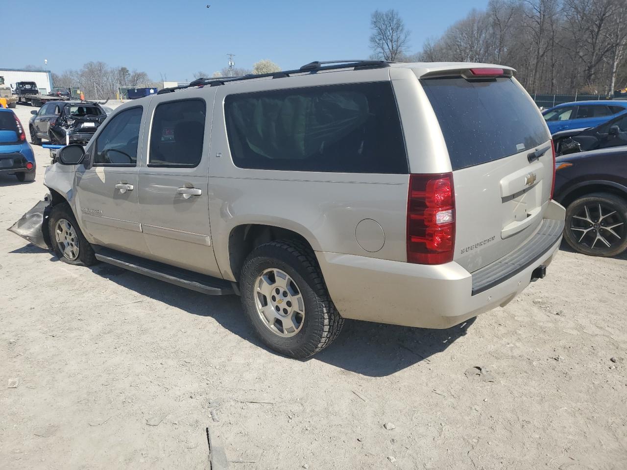 Photo 1 VIN: 1GNFC16047J235642 - CHEVROLET SUBURBAN 