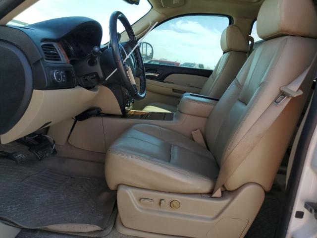 Photo 6 VIN: 1GNFC16058J218236 - CHEVROLET SUBURBAN C 