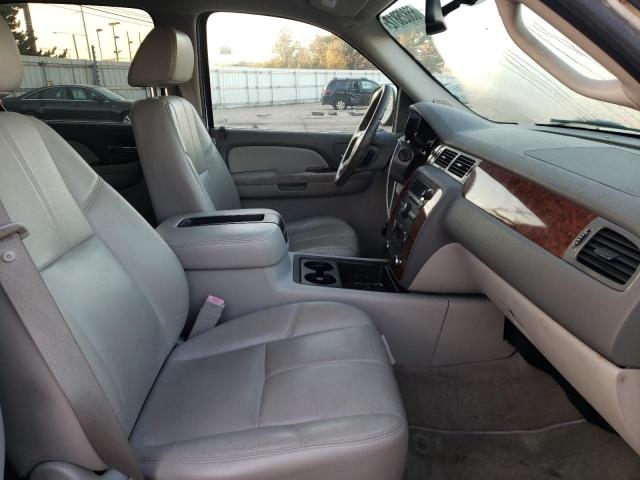 Photo 4 VIN: 1GNFC16068R140597 - CHEVROLET SUBURBAN C 