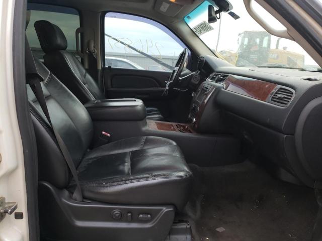 Photo 4 VIN: 1GNFC16J48R233837 - CHEVROLET SUBURBAN C 