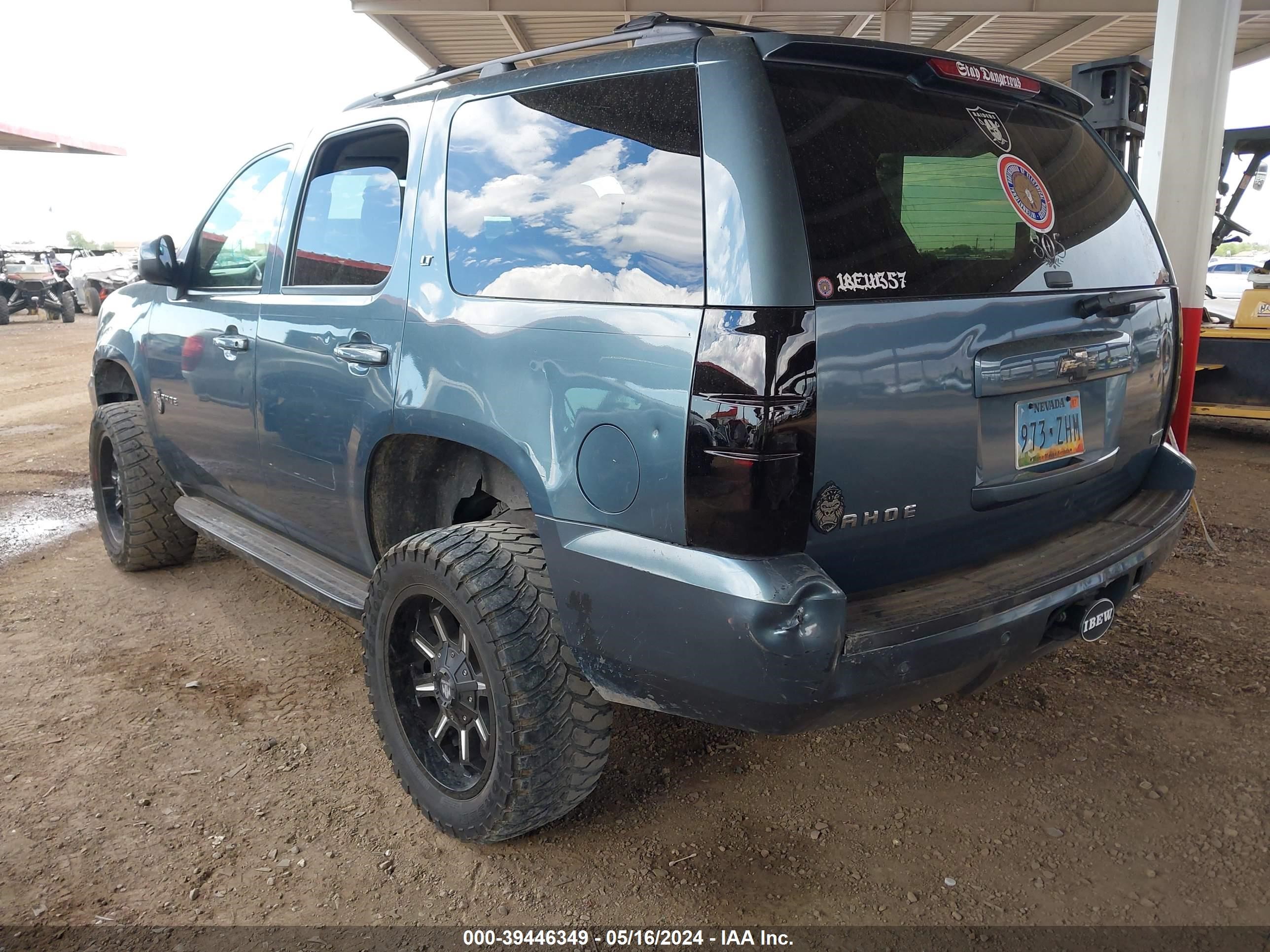 Photo 2 VIN: 1GNFC23019R141460 - CHEVROLET TAHOE 