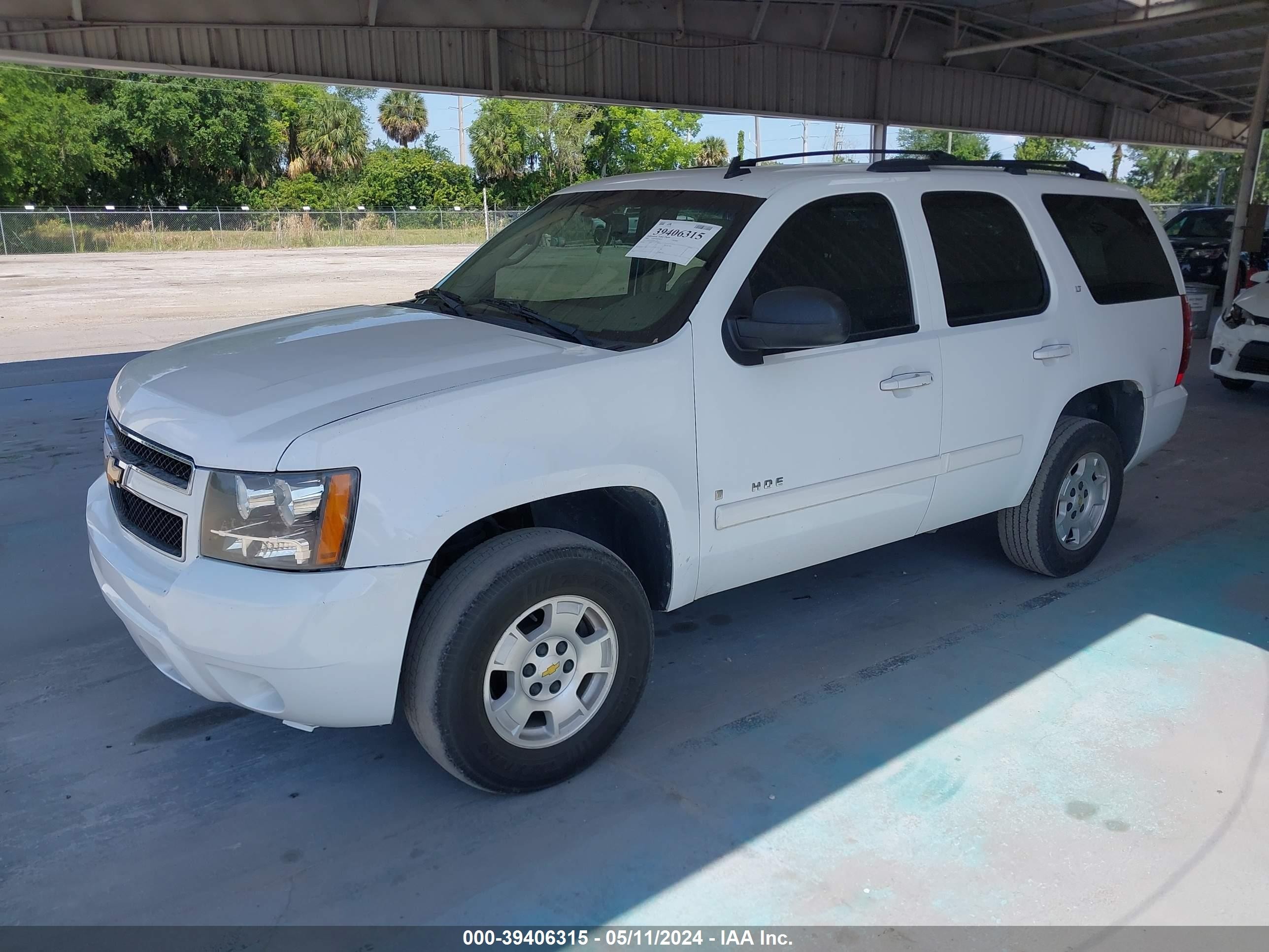 Photo 1 VIN: 1GNFC23029R152628 - CHEVROLET TAHOE 