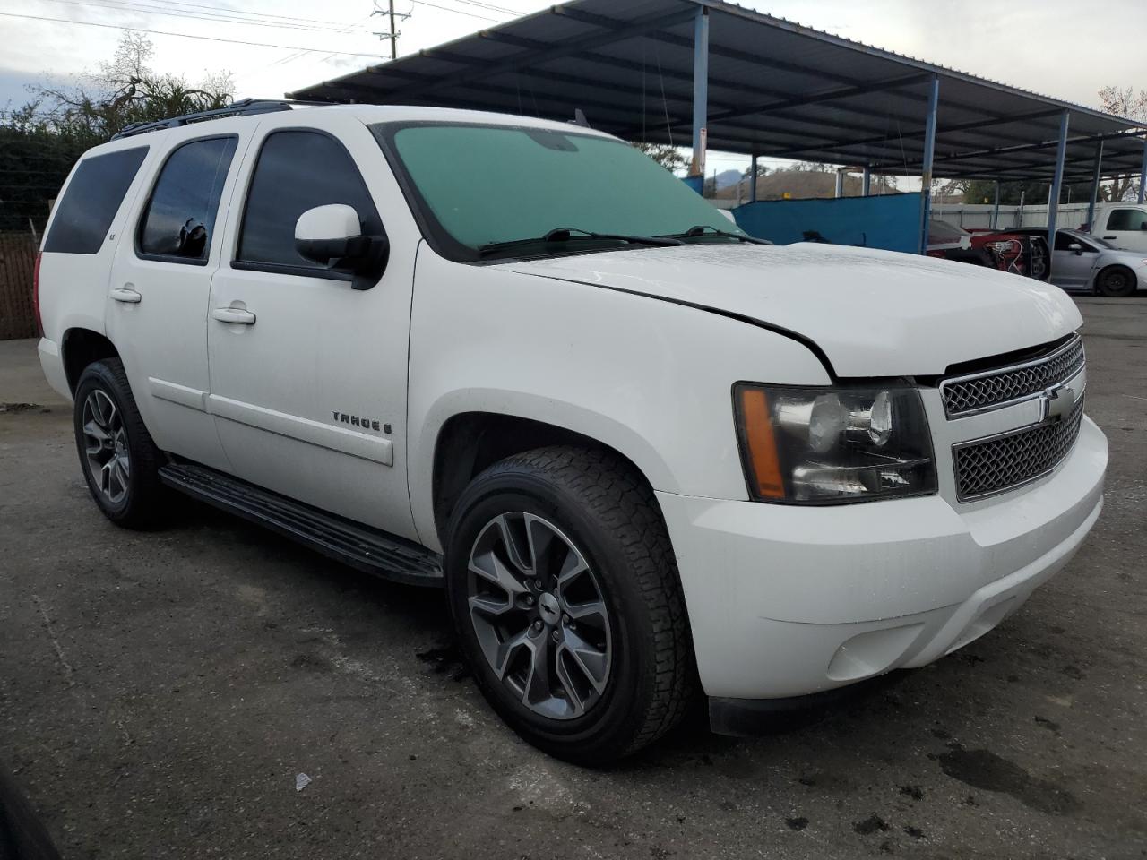 Photo 3 VIN: 1GNFC23059R153756 - CHEVROLET TAHOE 