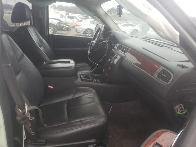 Photo 4 VIN: 1GNFC26019R271296 - CHEVROLET SUBURBAN C 