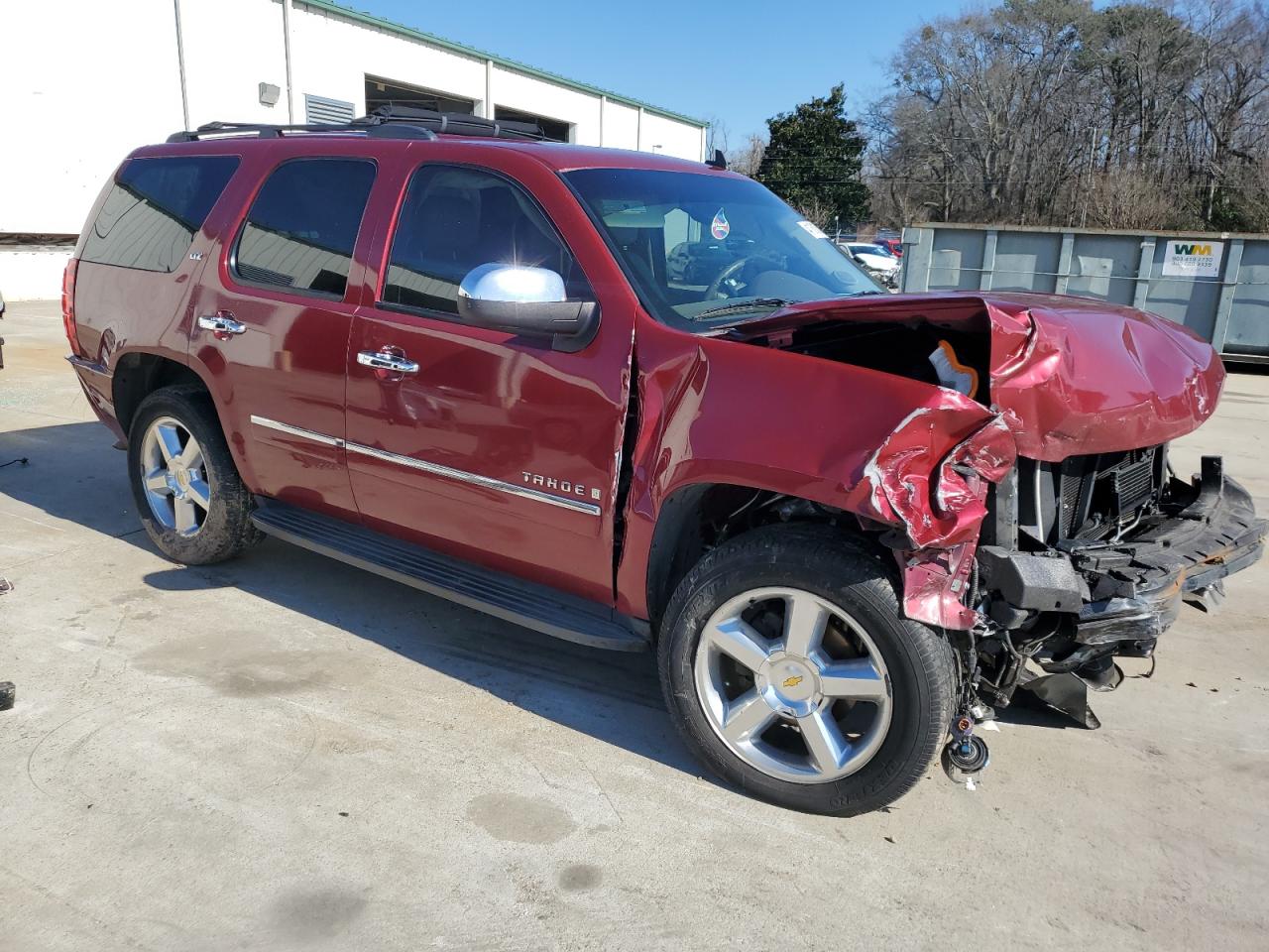 Photo 3 VIN: 1GNFC33049R205741 - CHEVROLET TAHOE 