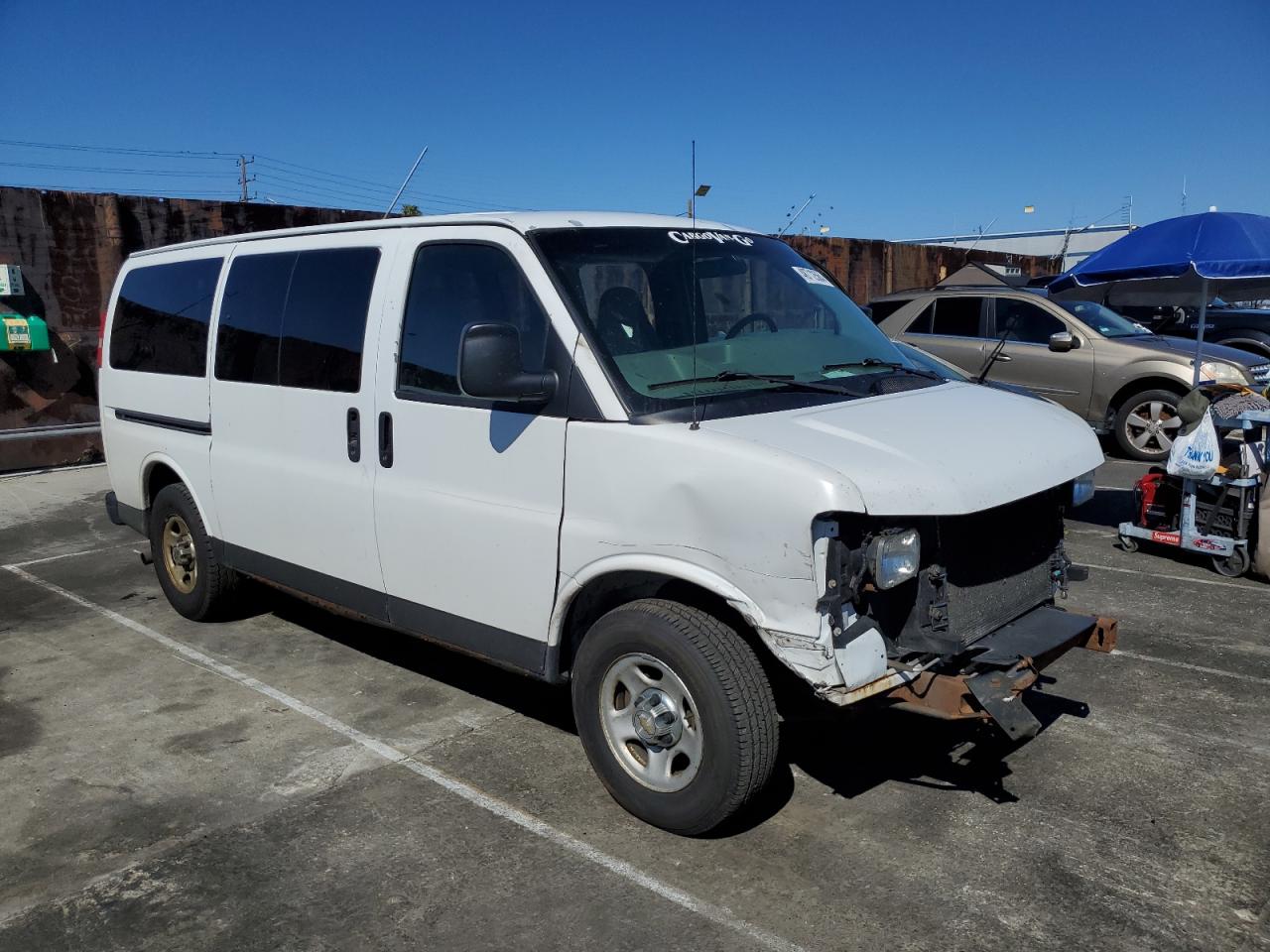 Photo 3 VIN: 1GNFG15T351154371 - CHEVROLET EXPRESS 