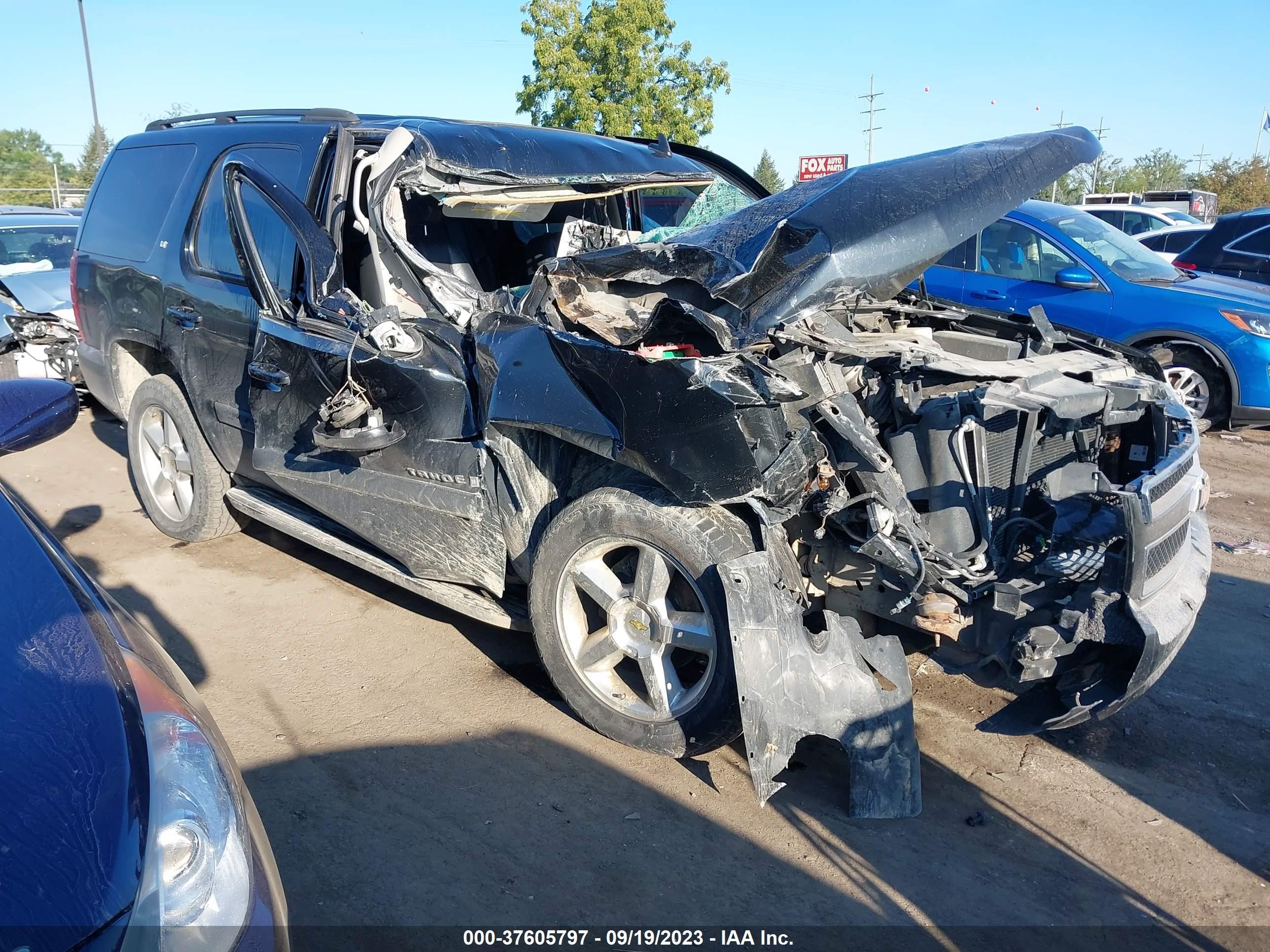 Photo 0 VIN: 1GNFK13007R112610 - CHEVROLET TAHOE 