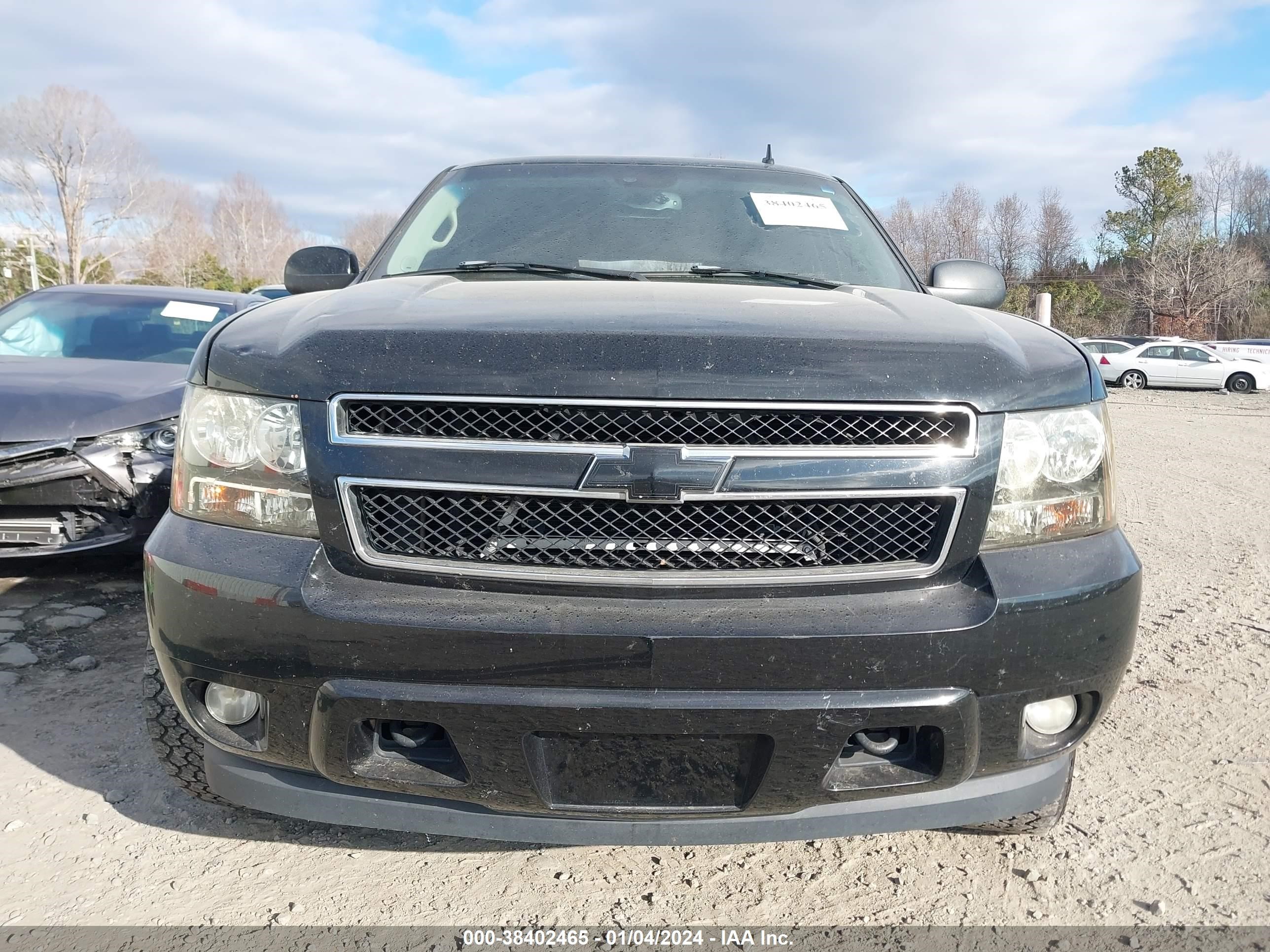 Photo 11 VIN: 1GNFK13007R249238 - CHEVROLET TAHOE 