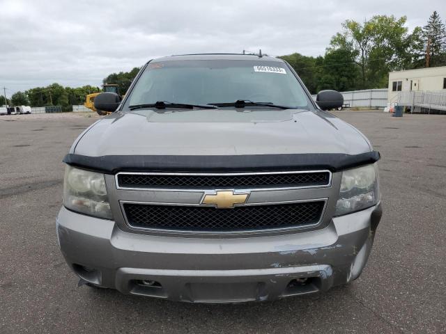 Photo 4 VIN: 1GNFK13008R262315 - CHEVROLET TAHOE 