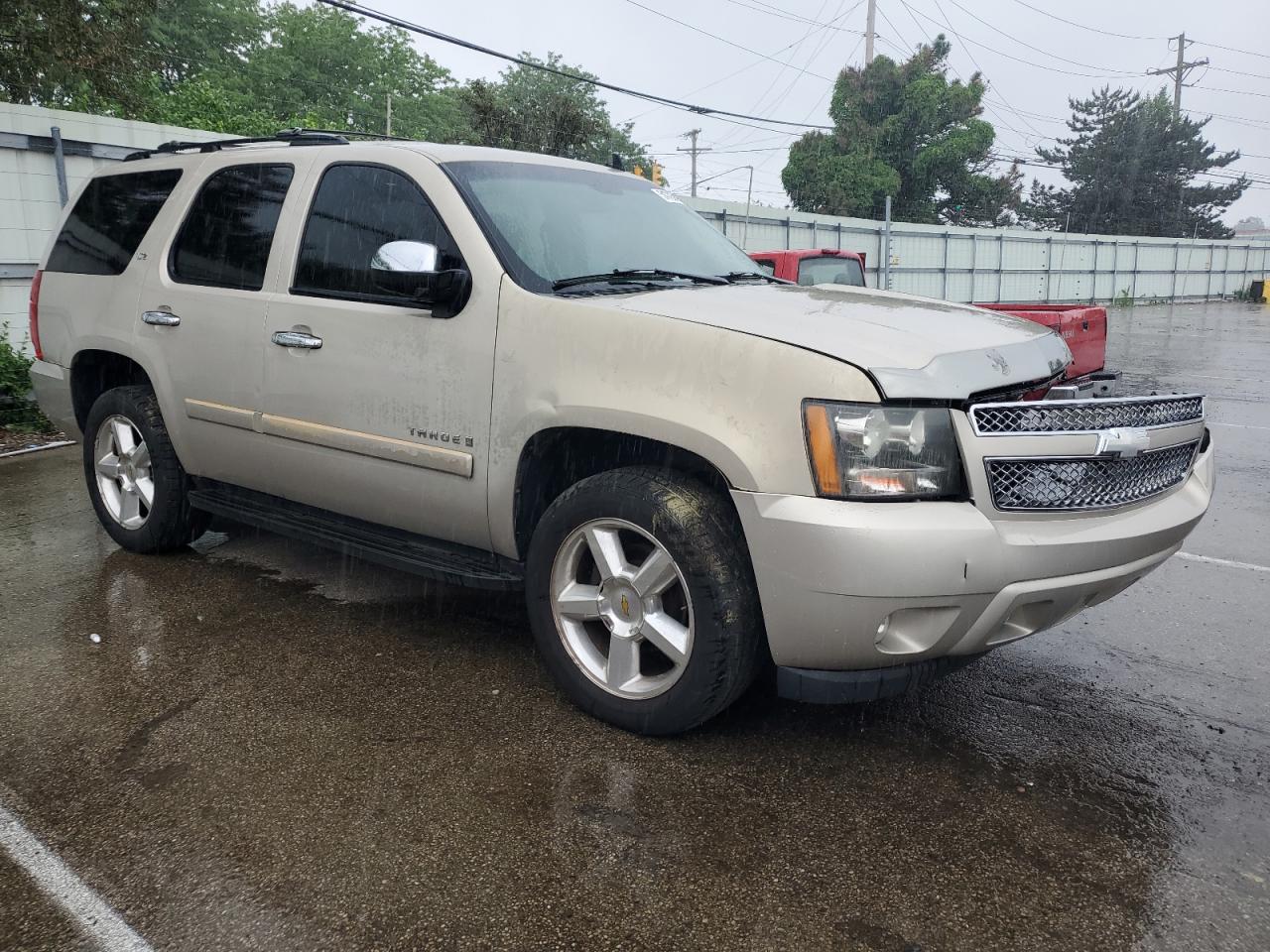 Photo 3 VIN: 1GNFK13017J404961 - CHEVROLET TAHOE 