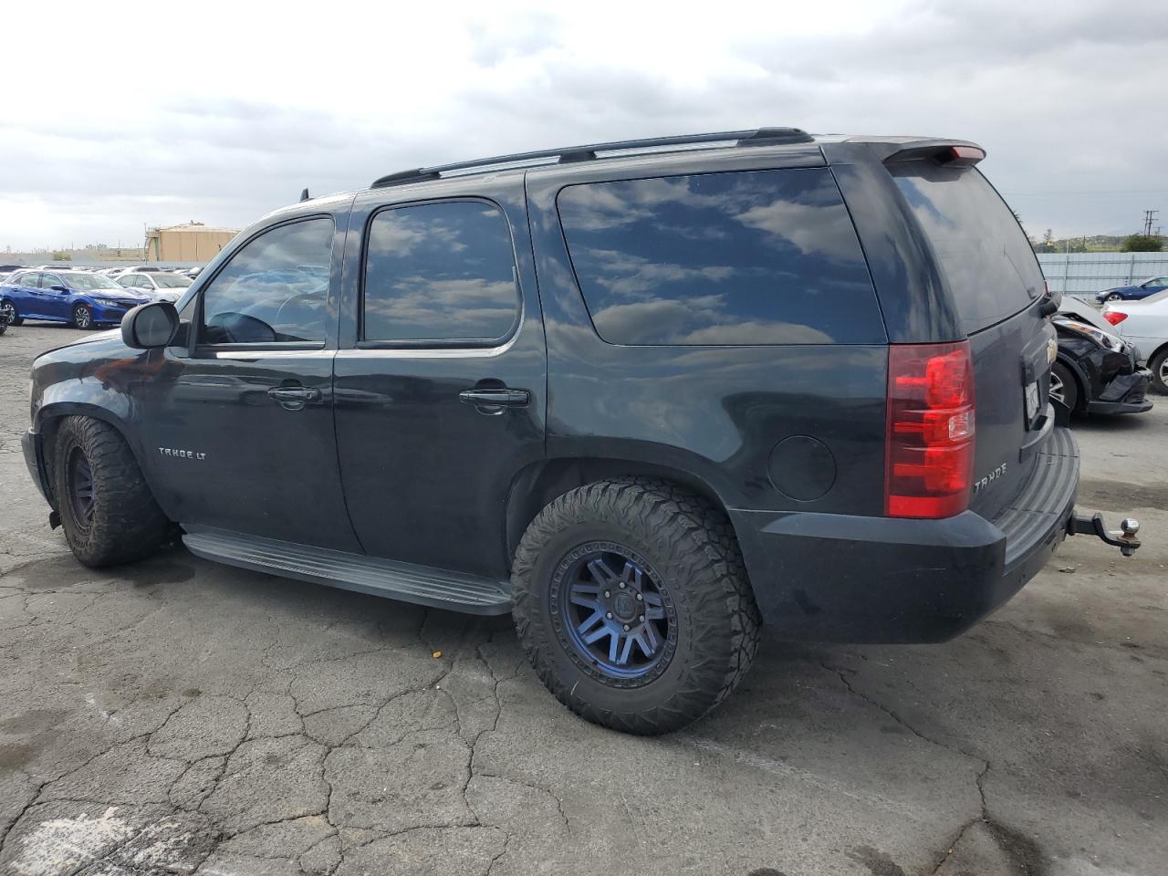 Photo 1 VIN: 1GNFK13017R162870 - CHEVROLET TAHOE 