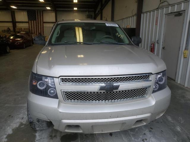 Photo 4 VIN: 1GNFK13018R145374 - CHEVROLET TAHOE 