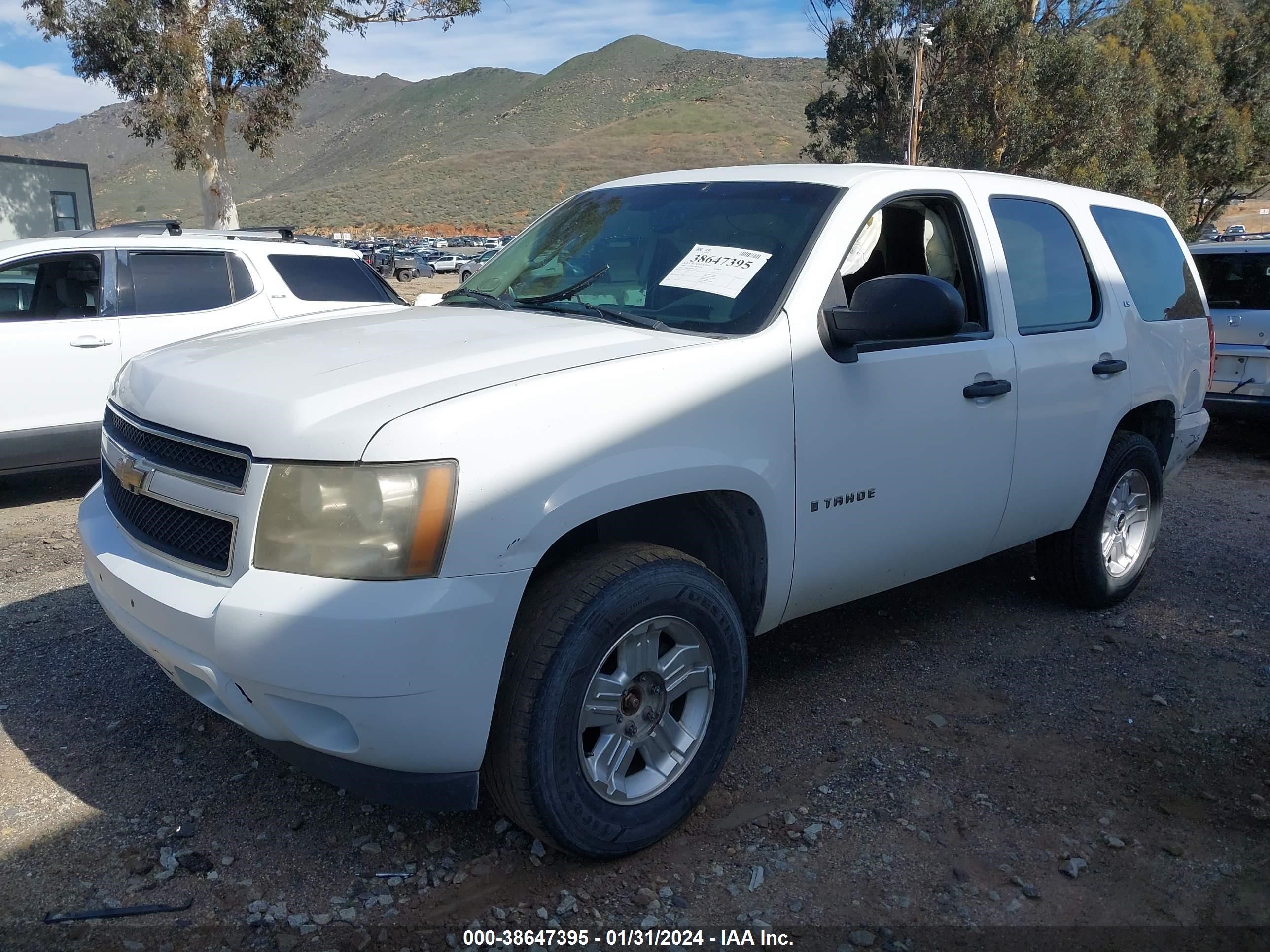 Photo 1 VIN: 1GNFK13018R262677 - CHEVROLET TAHOE 