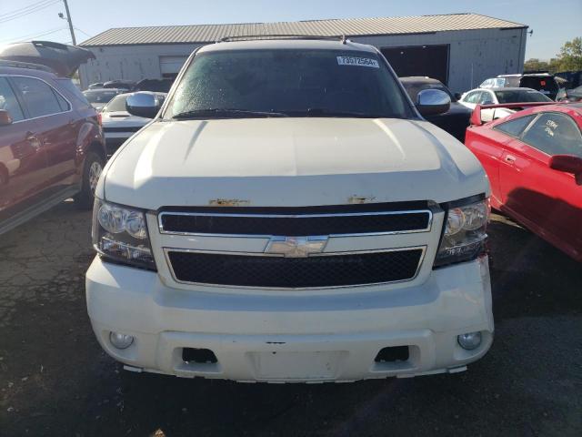 Photo 4 VIN: 1GNFK13028R235553 - CHEVROLET TAHOE K150 