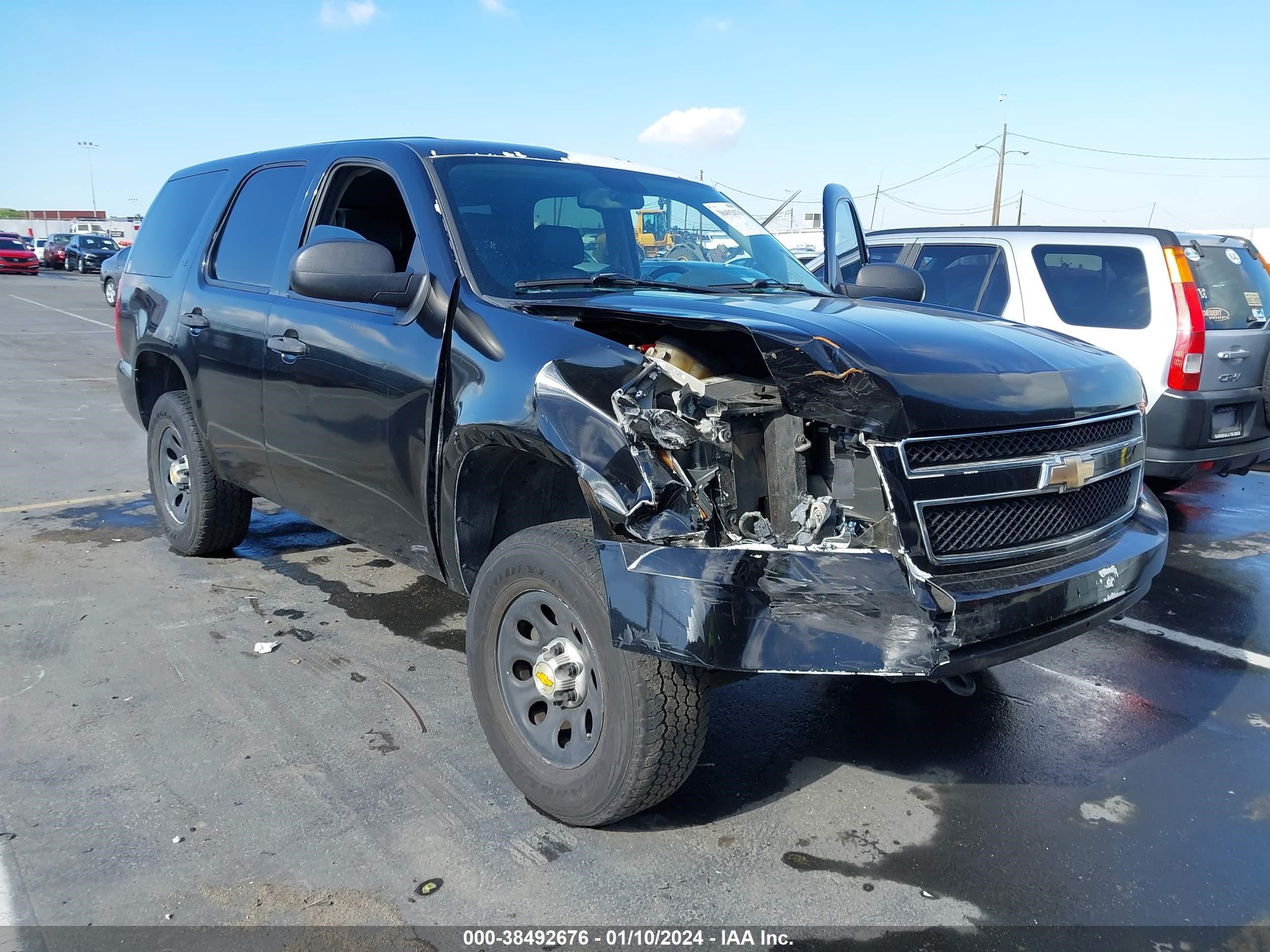 Photo 5 VIN: 1GNFK13028R269444 - CHEVROLET TAHOE 