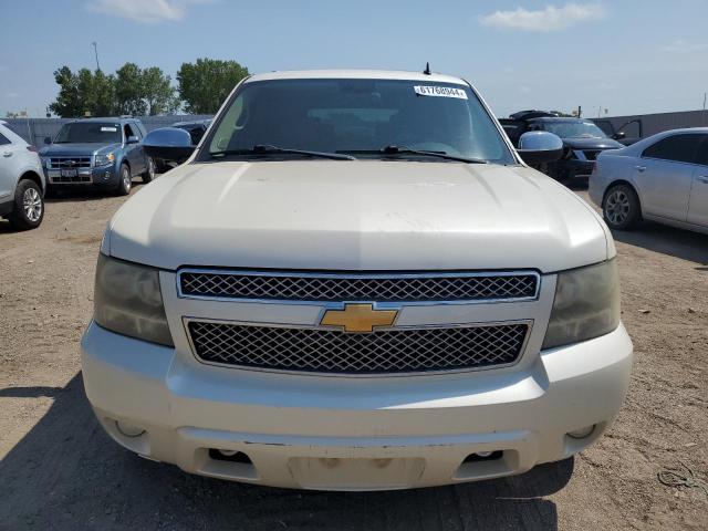 Photo 4 VIN: 1GNFK13028R277348 - CHEVROLET TAHOE 