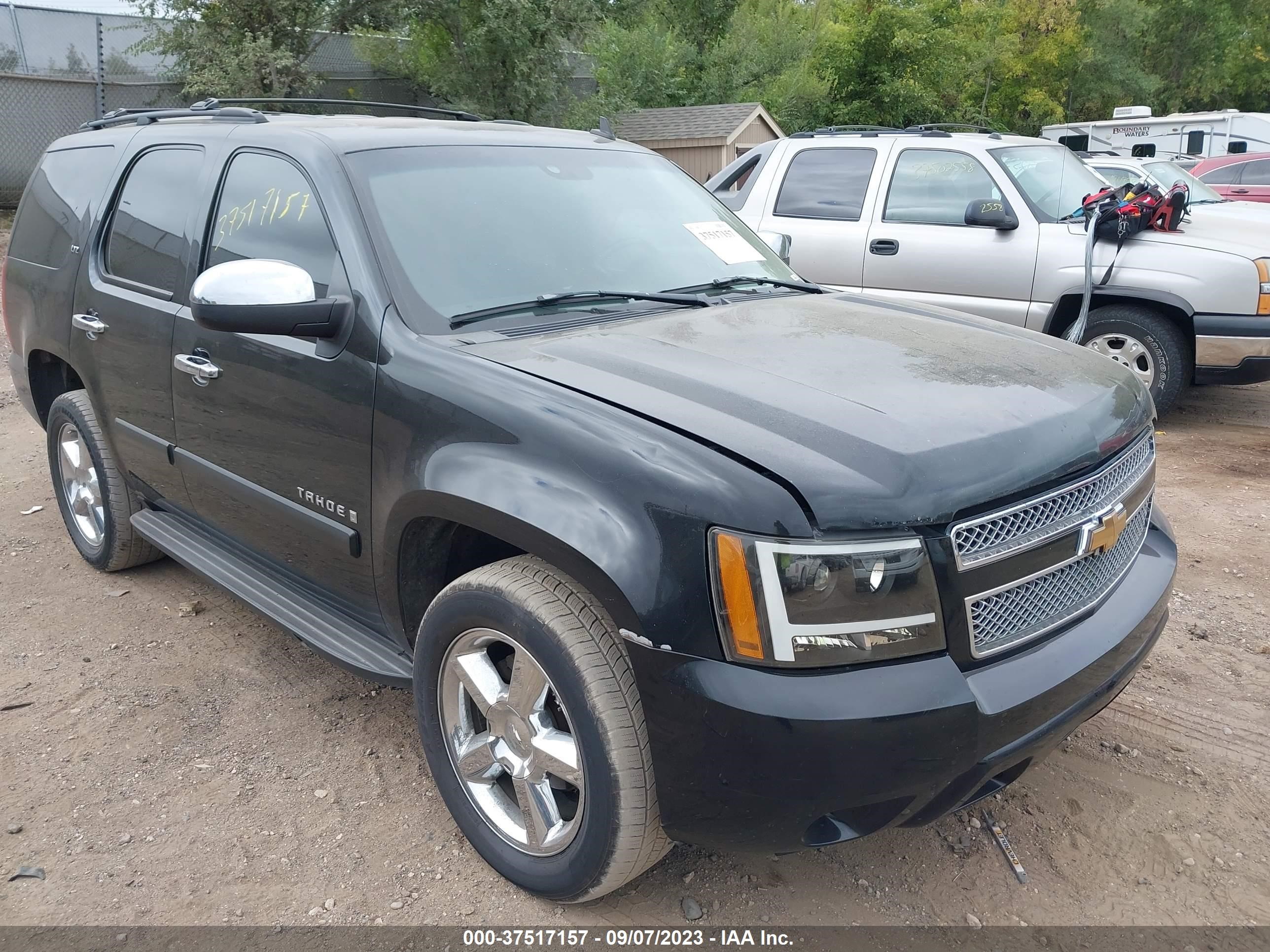 Photo 0 VIN: 1GNFK13037J112017 - CHEVROLET TAHOE 