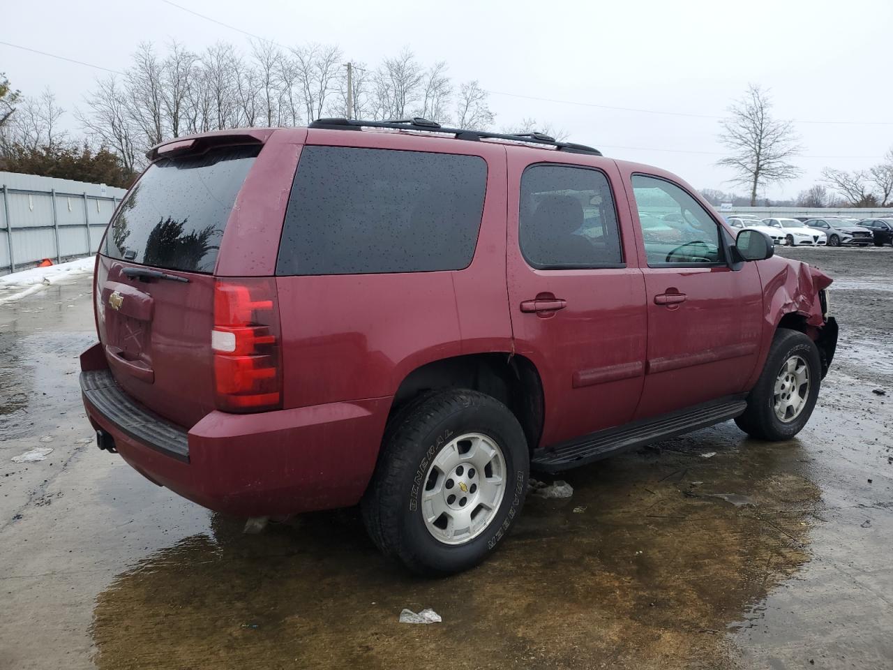 Photo 2 VIN: 1GNFK13037R200132 - CHEVROLET TAHOE 