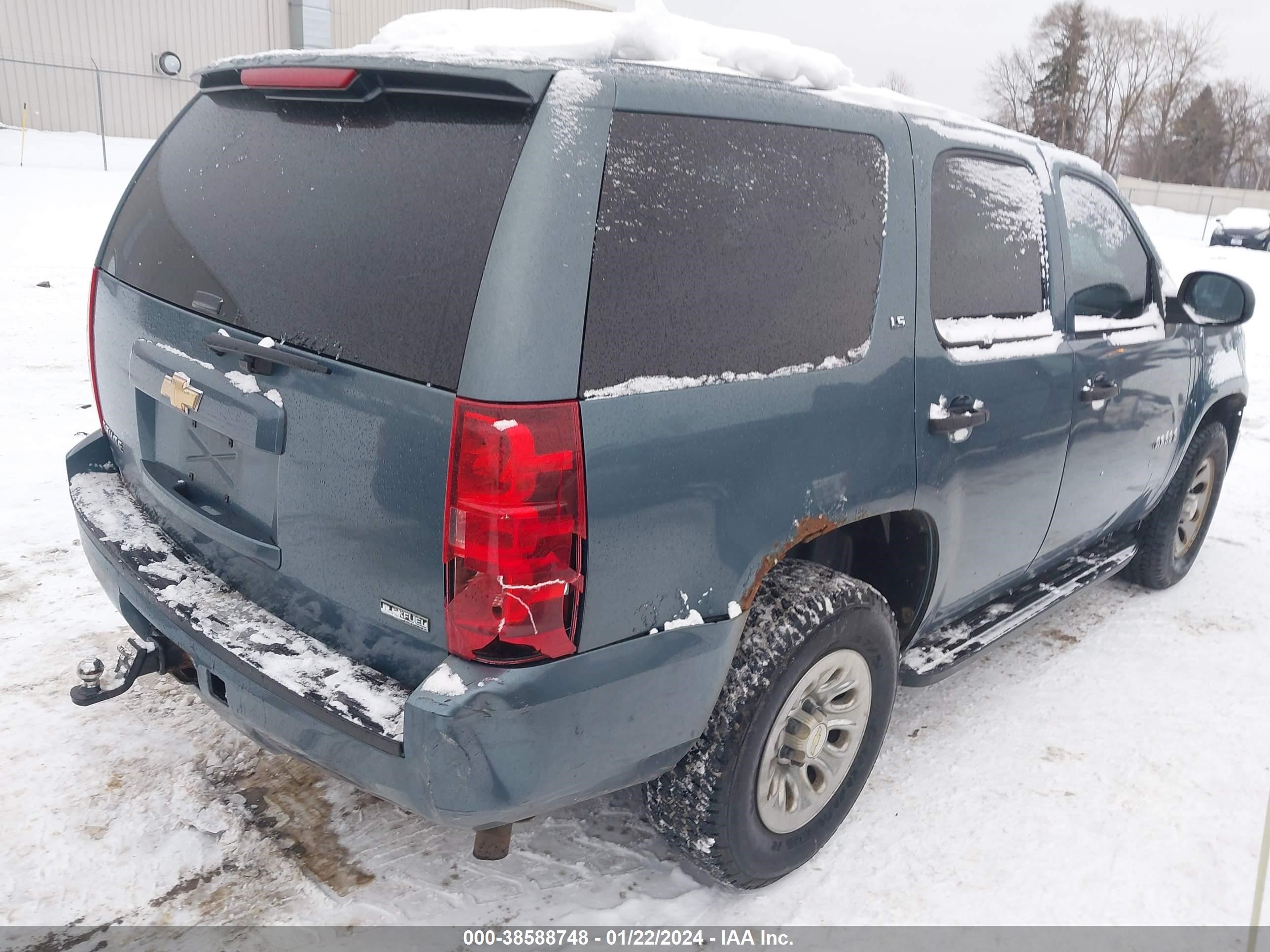 Photo 3 VIN: 1GNFK13039R242111 - CHEVROLET TAHOE 