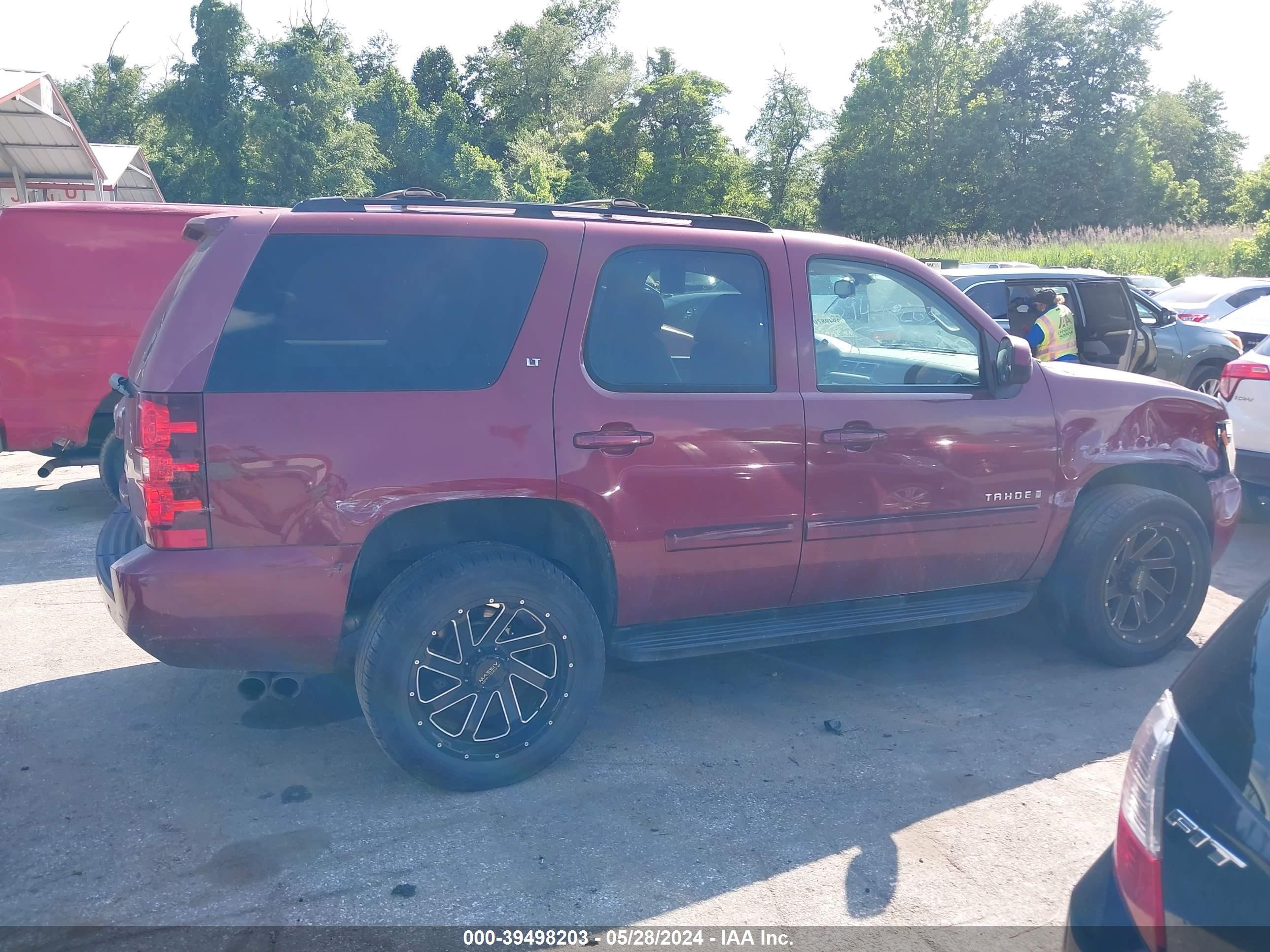 Photo 12 VIN: 1GNFK13047J293838 - CHEVROLET TAHOE 