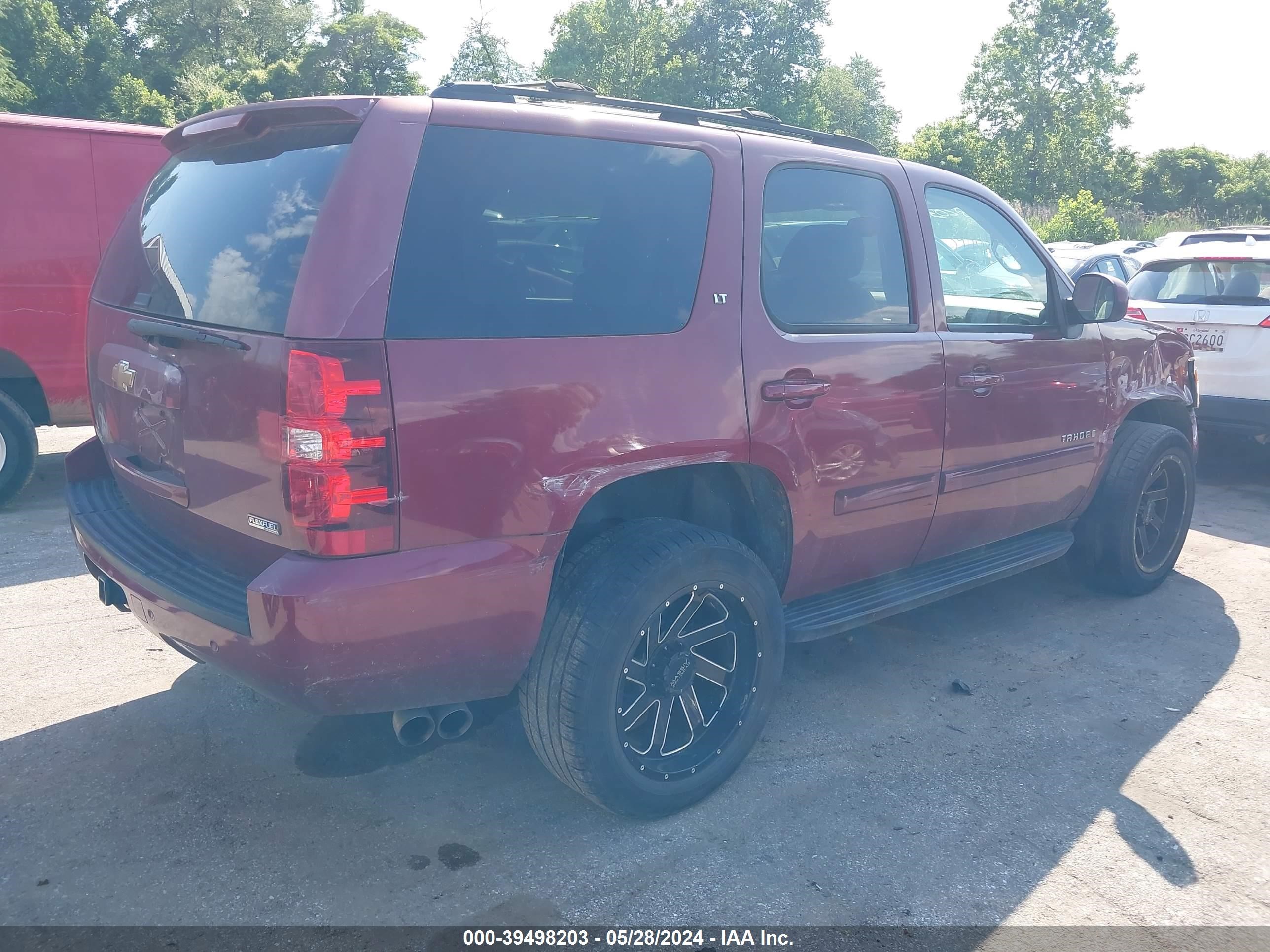 Photo 3 VIN: 1GNFK13047J293838 - CHEVROLET TAHOE 