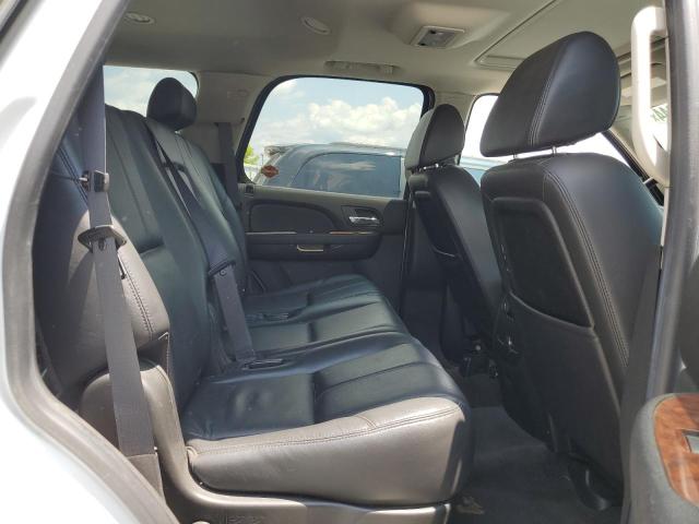 Photo 10 VIN: 1GNFK13048J209096 - CHEVROLET TAHOE 