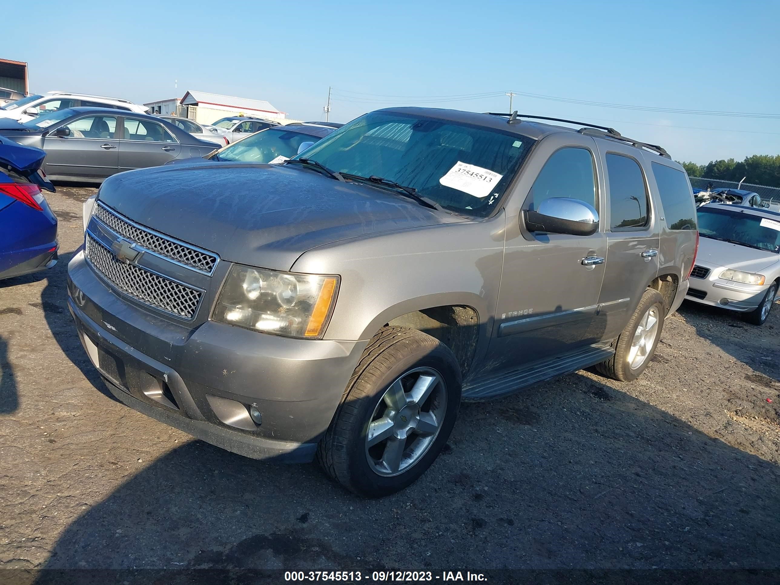 Photo 1 VIN: 1GNFK13057J385928 - CHEVROLET TAHOE 