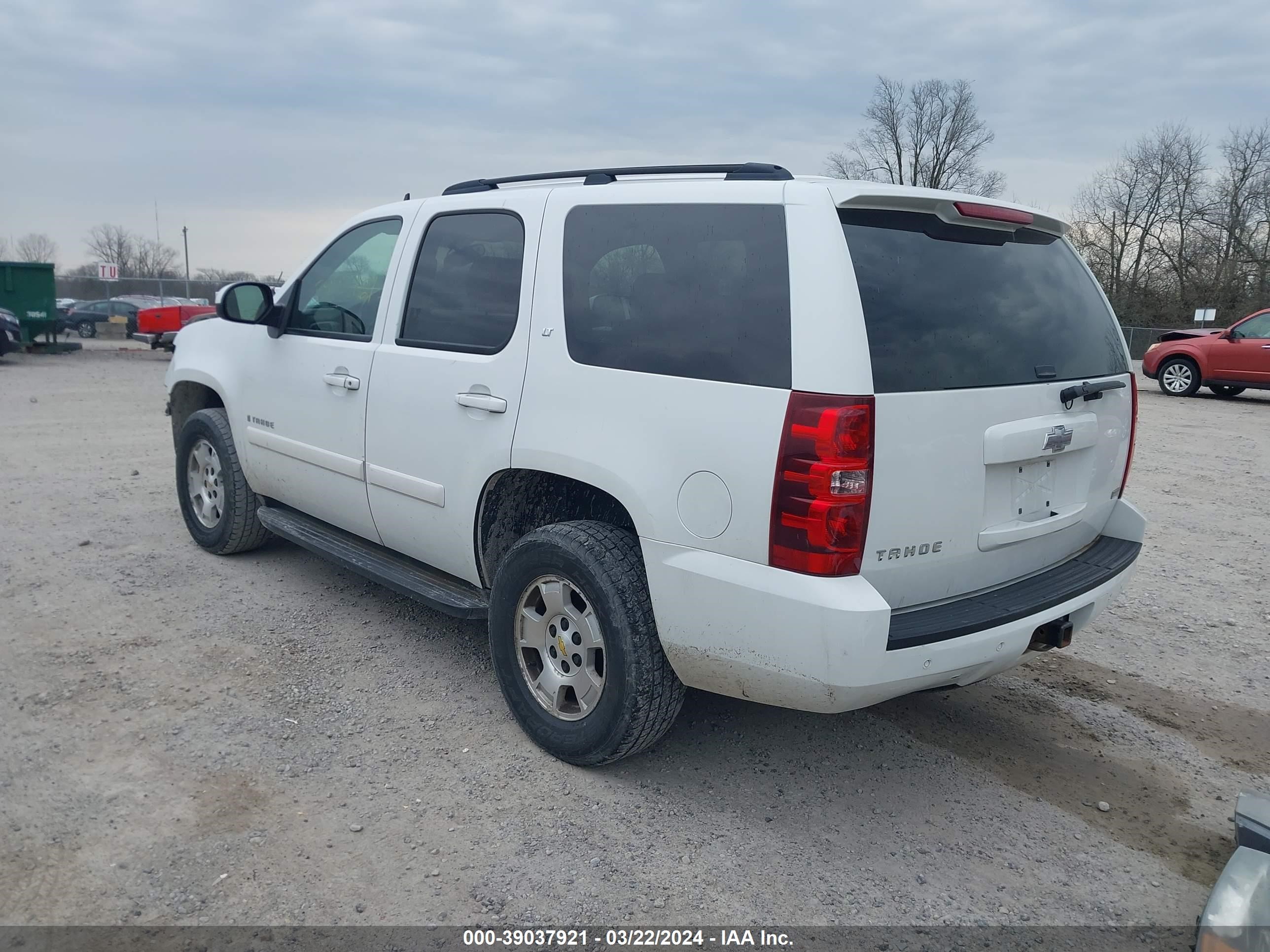 Photo 2 VIN: 1GNFK13058J178652 - CHEVROLET TAHOE 