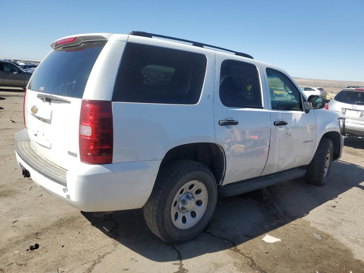 Photo 2 VIN: 1GNFK13067R291686 - CHEVROLET TAHOE 