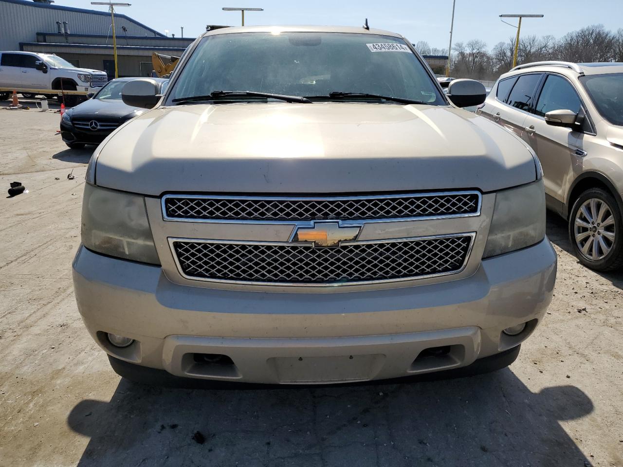 Photo 4 VIN: 1GNFK13068J111610 - CHEVROLET TAHOE 