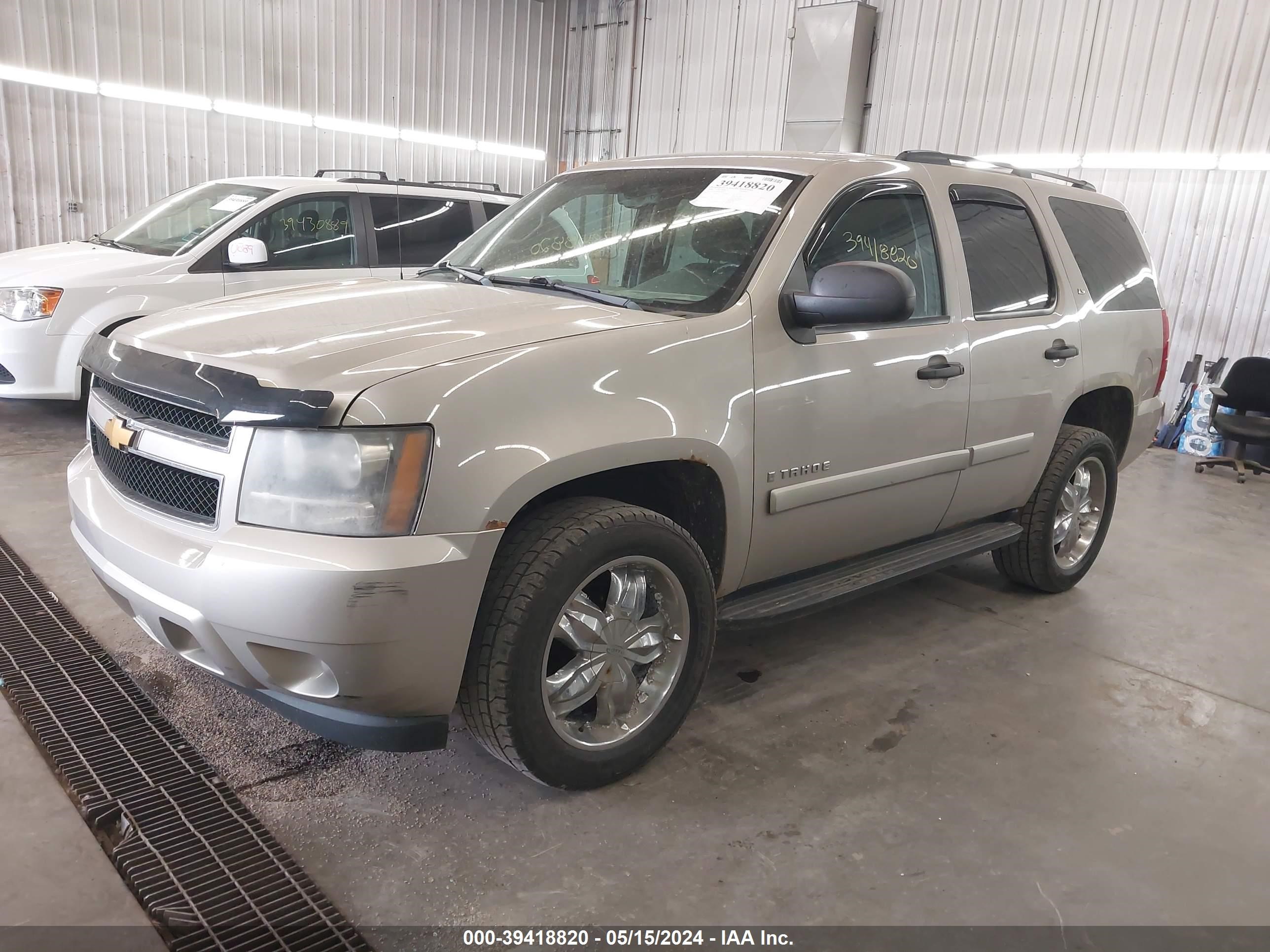 Photo 1 VIN: 1GNFK13068J236140 - CHEVROLET TAHOE 