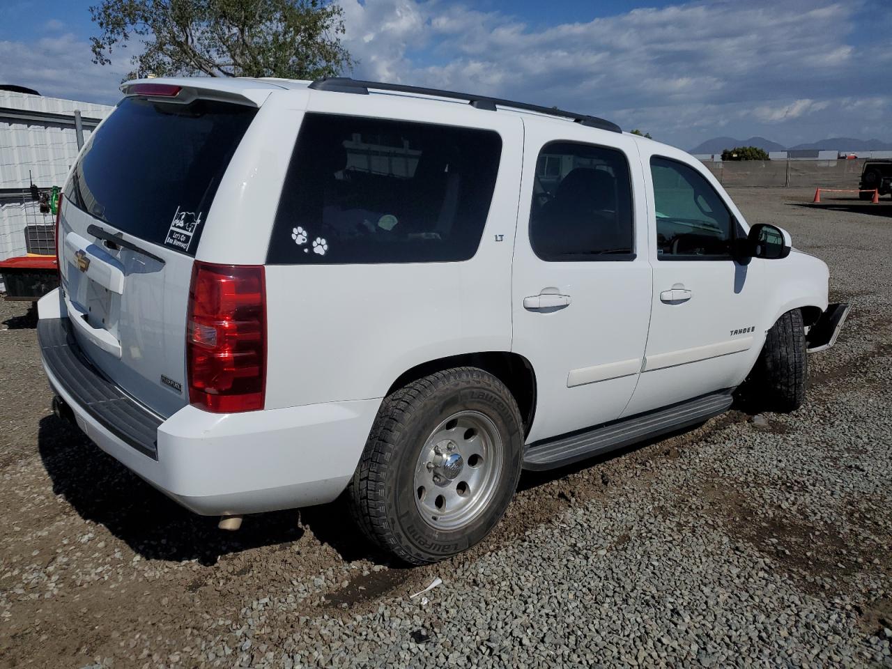 Photo 2 VIN: 1GNFK13077J396882 - CHEVROLET TAHOE 