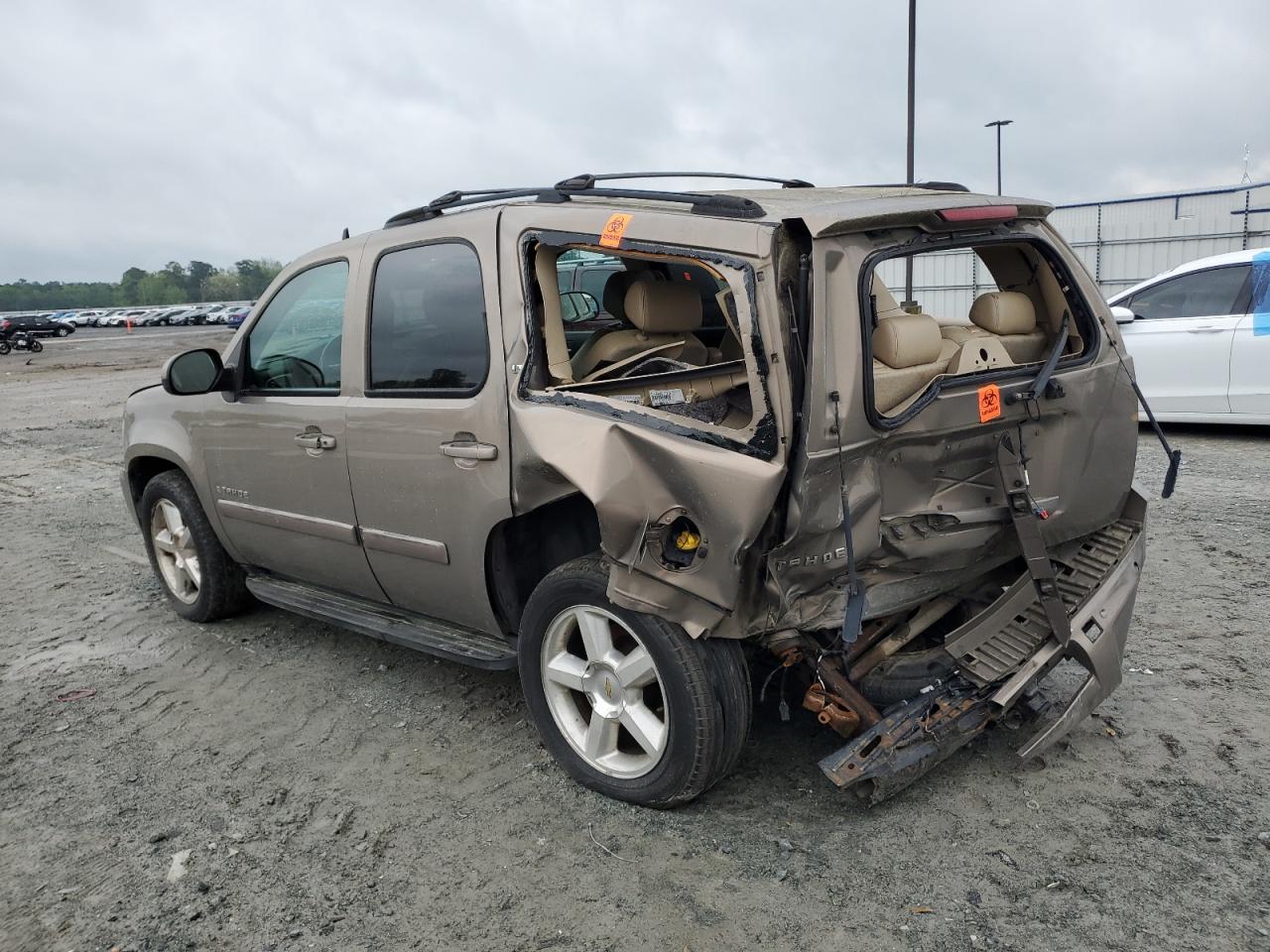 Photo 1 VIN: 1GNFK13077R182492 - CHEVROLET TAHOE 