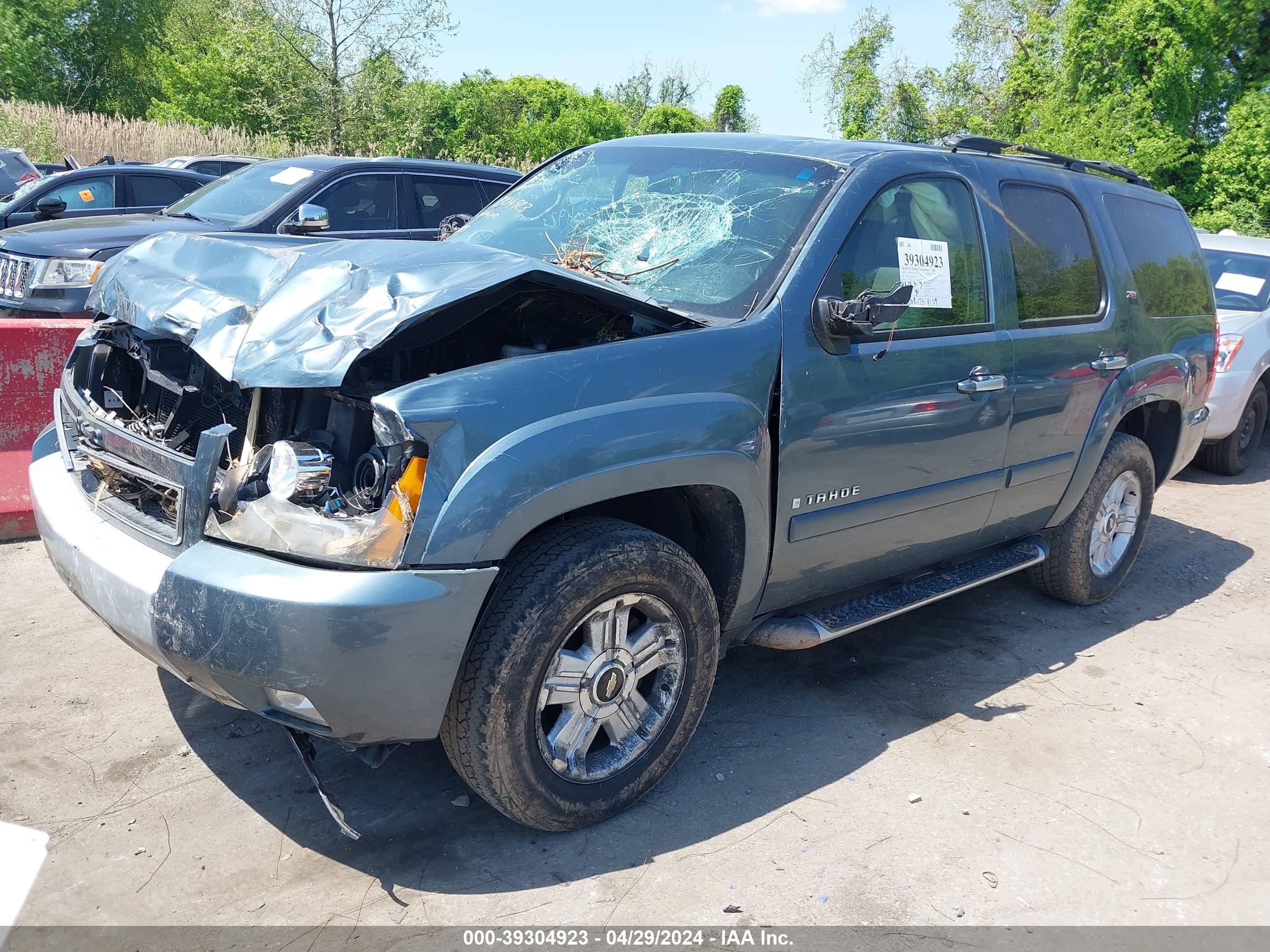 Photo 1 VIN: 1GNFK13078R112184 - CHEVROLET TAHOE 