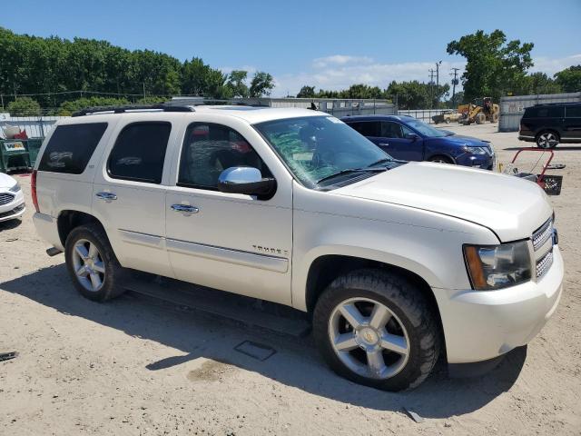 Photo 3 VIN: 1GNFK130X8R225174 - CHEVROLET TAHOE 