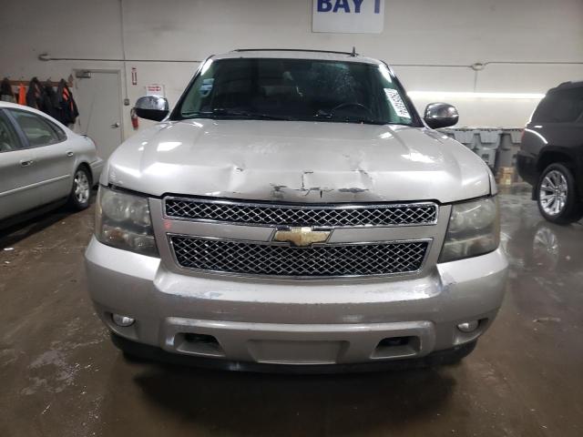 Photo 4 VIN: 1GNFK16318J227657 - CHEVROLET SUBURBAN K 