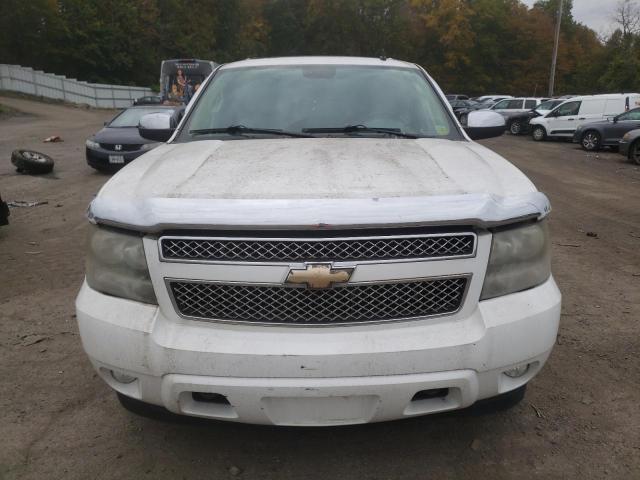 Photo 4 VIN: 1GNFK16318R224677 - CHEVROLET SUBURBAN 