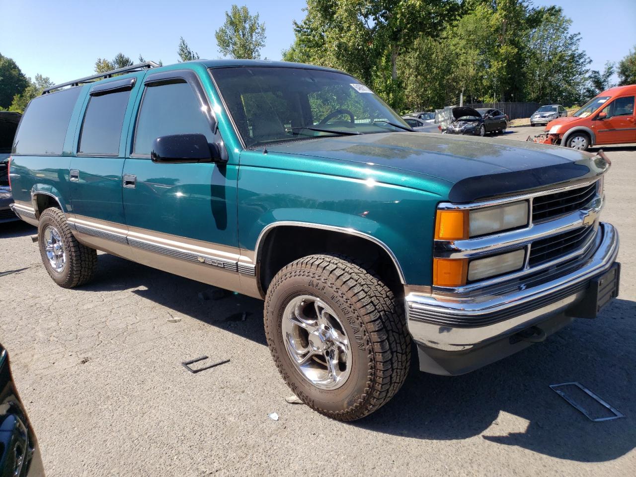 Photo 3 VIN: 1GNFK16R1TJ406634 - CHEVROLET SUBURBAN 