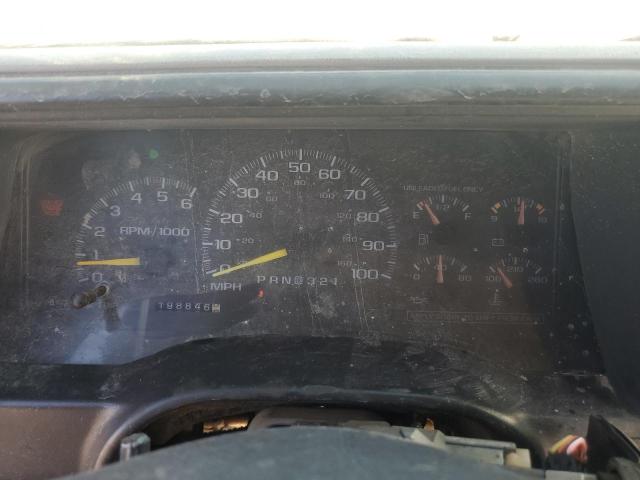 Photo 8 VIN: 1GNFK16R1XJ377867 - CHEVROLET SUBURBAN 